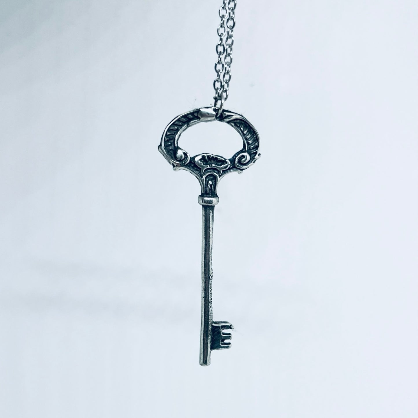 Pendente Artigianale Mod. CHIAVE Realizzato con Antica Chiave in Argento (Prima Metà del ’900)