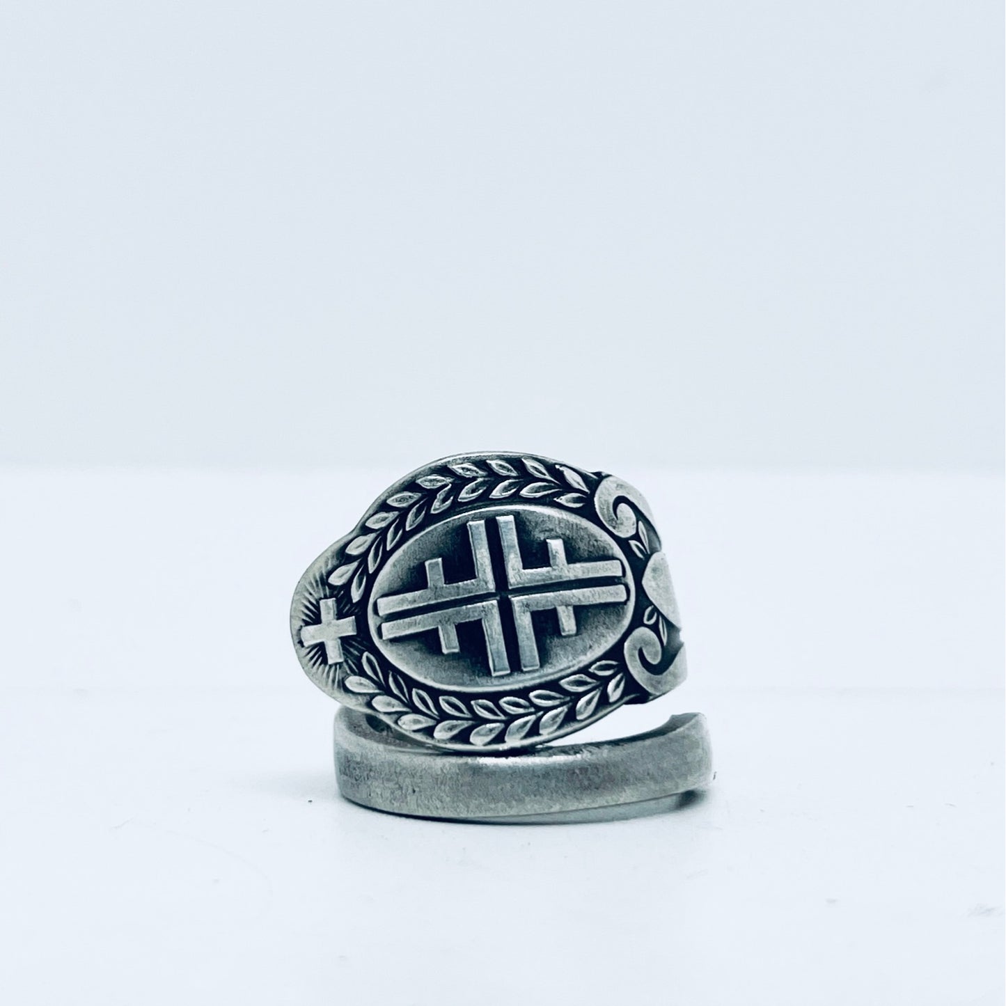 Anello Artigianale CROCE GINNASTI 4F Mod. SPIRALE Realizzato con Antica posata in Argento (Prima Metà del ’900)