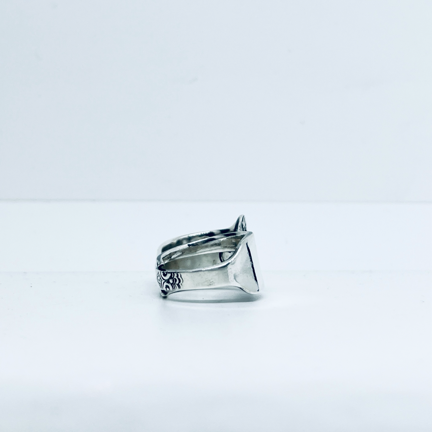Anello Artigianale Mod. FORCHETTINA DOPPIA Realizzato con intera antica forchettina in Argento (Prima Metà del ’900)