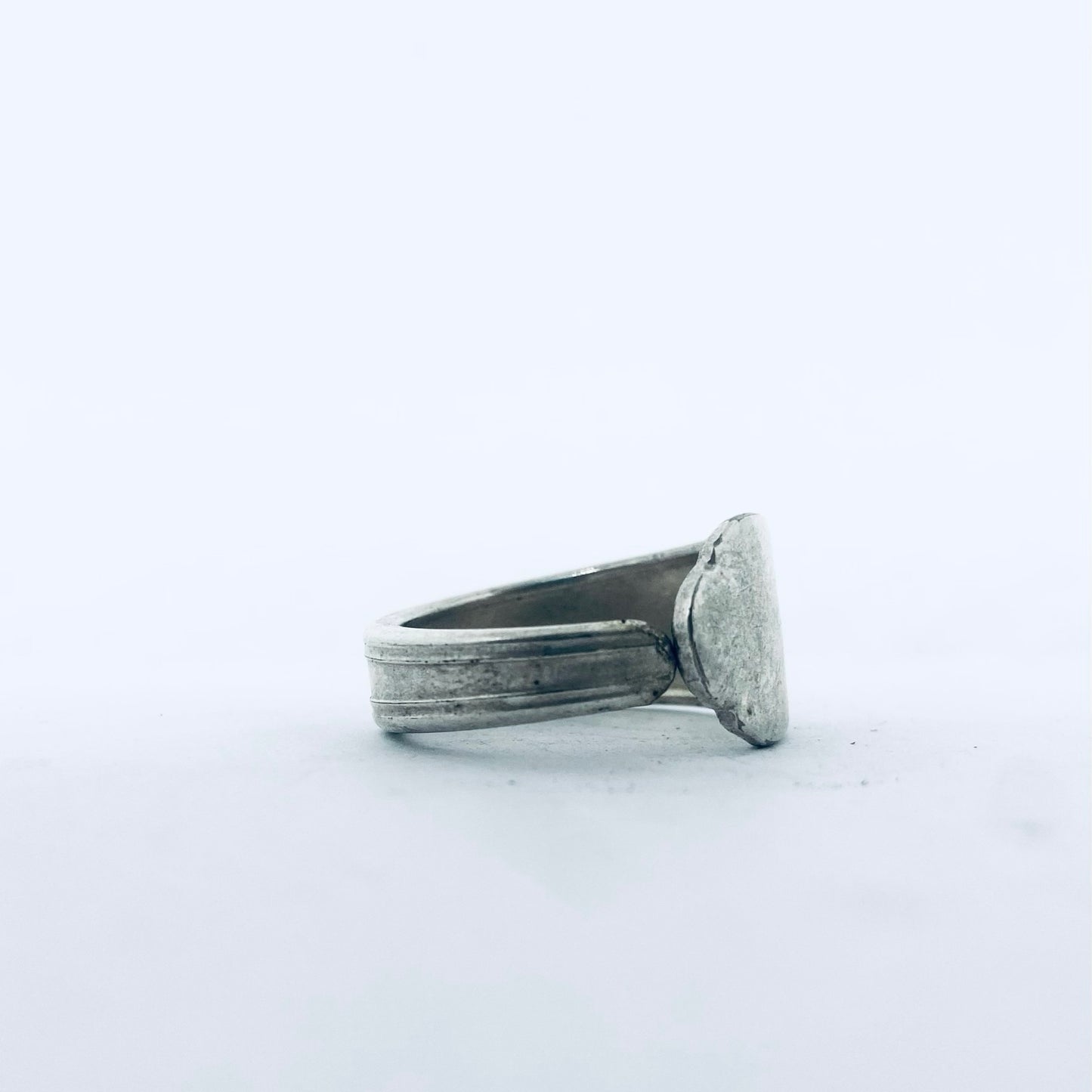 Anello Artigianale Mod. CLASSICO Realizzato con Antica posata in Argento (Prima Metà del ’900)