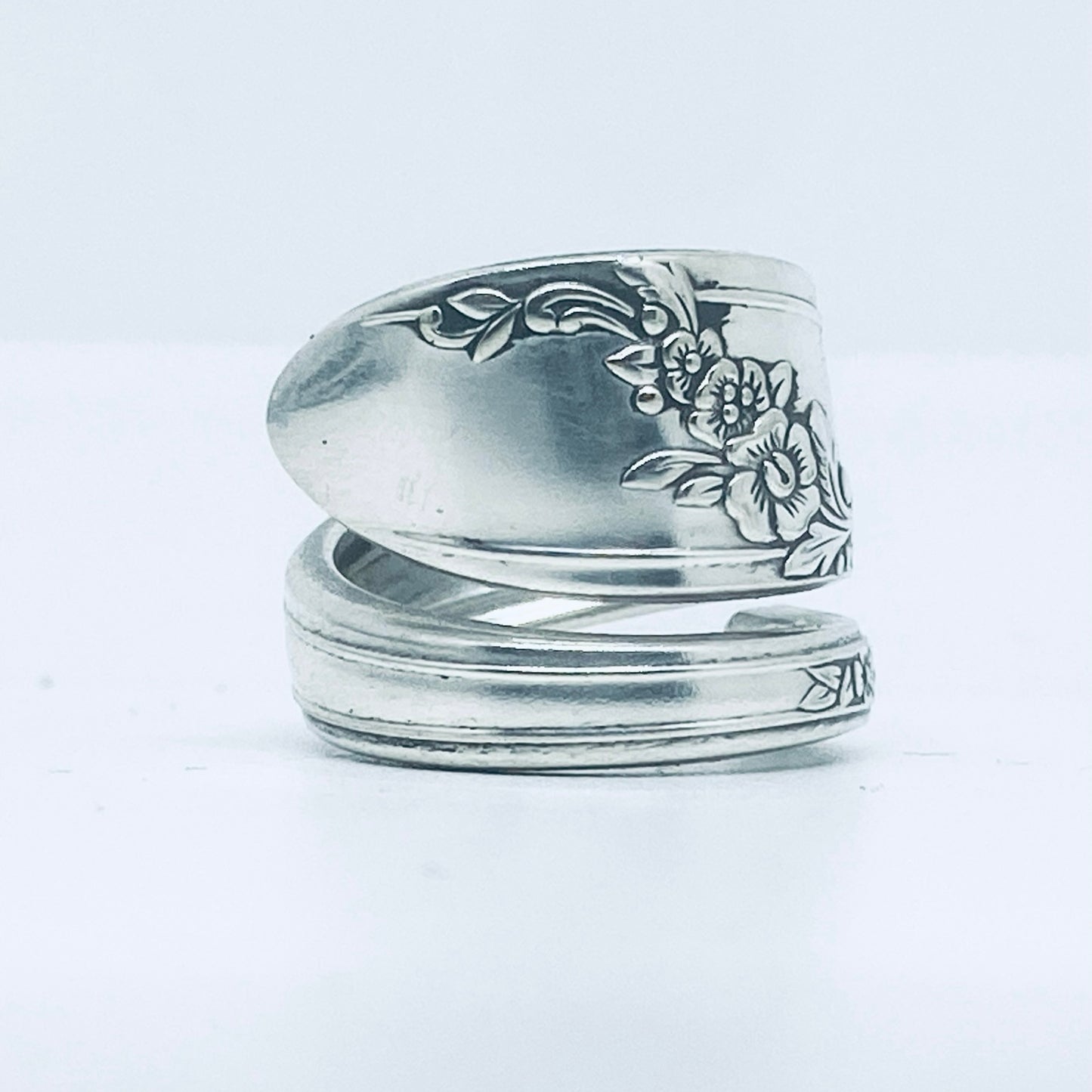 Anello Artigianale Mod. SPIRALE Realizzato con Antica posata in Argento (Prima Metà del ’900)