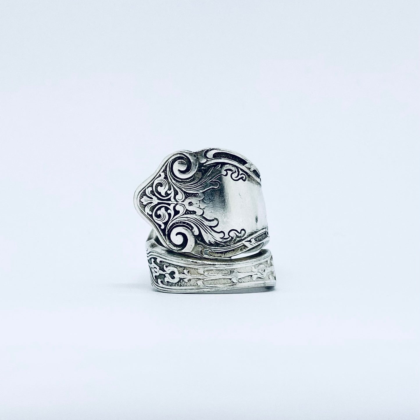 Anello Artigianale Mod. SPIRALE Realizzato con Antica posata in Argento (Prima Metà del ’900)