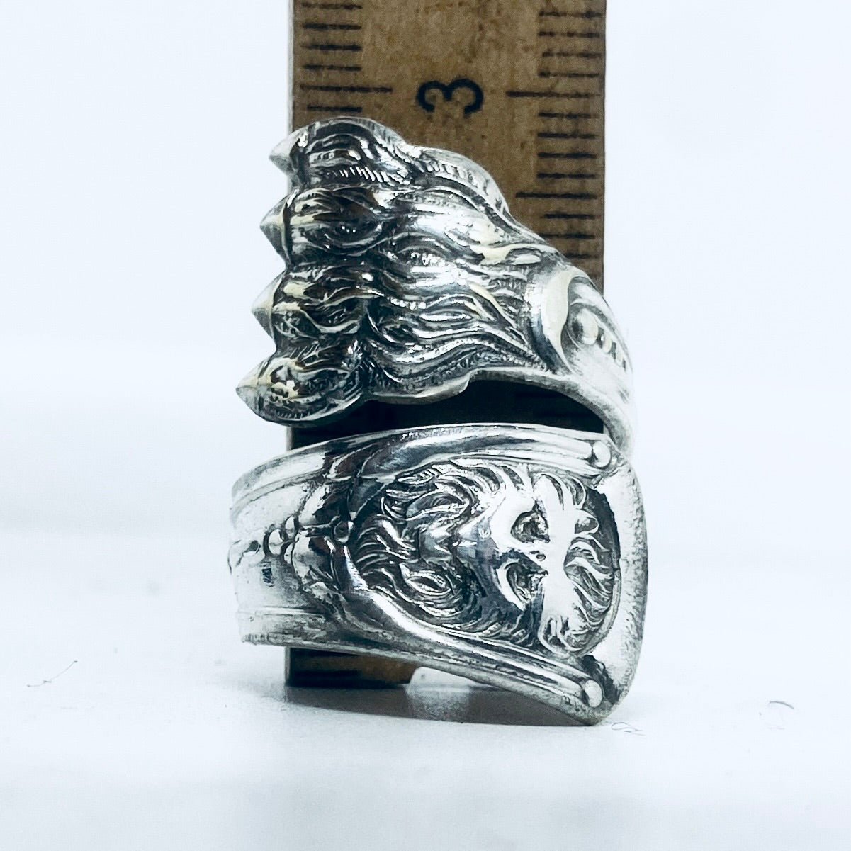 Anello Artigianale ZAMPA LEONE Mod. PINZETTA Realizzato con Antica posata in Argento (Prima Metà del ’900)