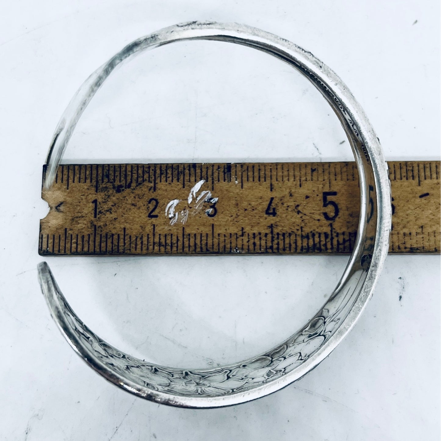 Bracciale Artigianale NARCISI Mod. CODA MARTELLATA Realizzato con Antica posata in Argento (Prima Metà del ’900)