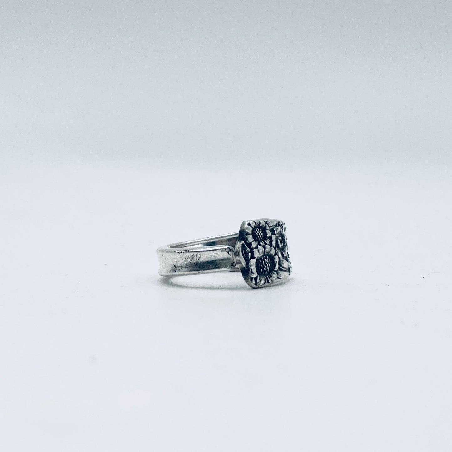 Anello Artigianale GIRASOLI Mod. CLASSICO/SPIRALE Realizzato con Antica posata in Argento (Prima Metà del ’900)