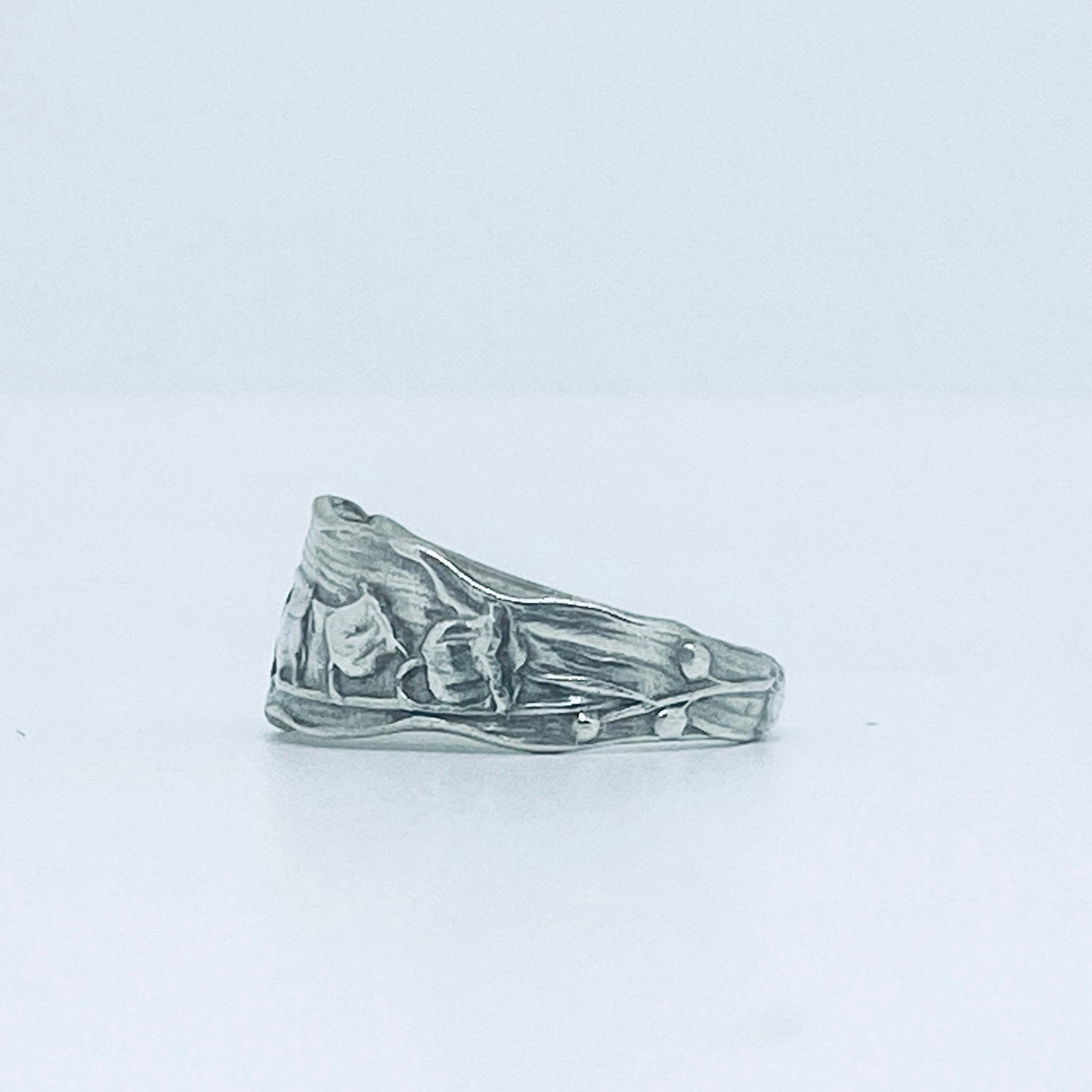 Anello Artigianale MUGHETTO Mod. CLASSICO/SPIRALE Realizzato con Antica posata in Argento (Prima Metà del ’900)
