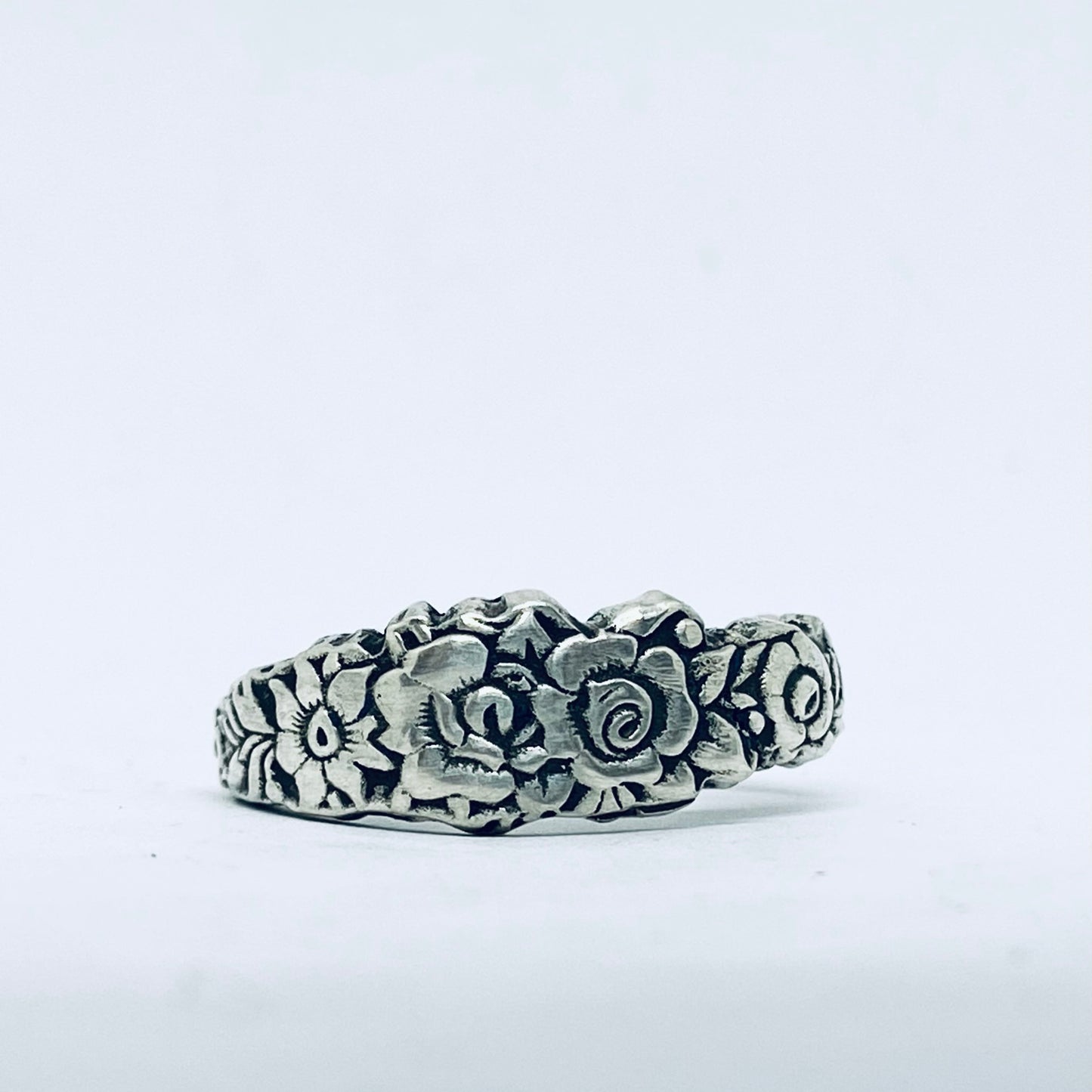 Anello Artigianale FEDINA ROSE Mod. CLASSICO Realizzato con intero Antica Forchetta in Argento (Prima Metà del ’900)