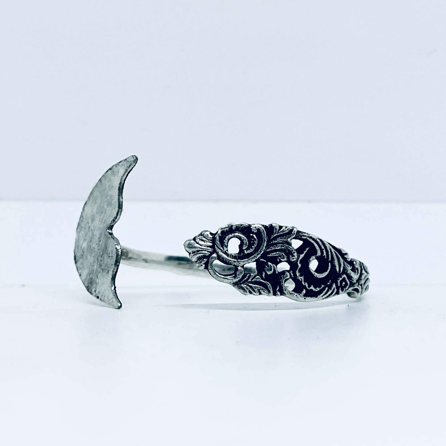 Bracciale Artigianale CODA Mod. TRAFORATO Realizzato con Antica posata in Argento (Prima Metà del ’900)