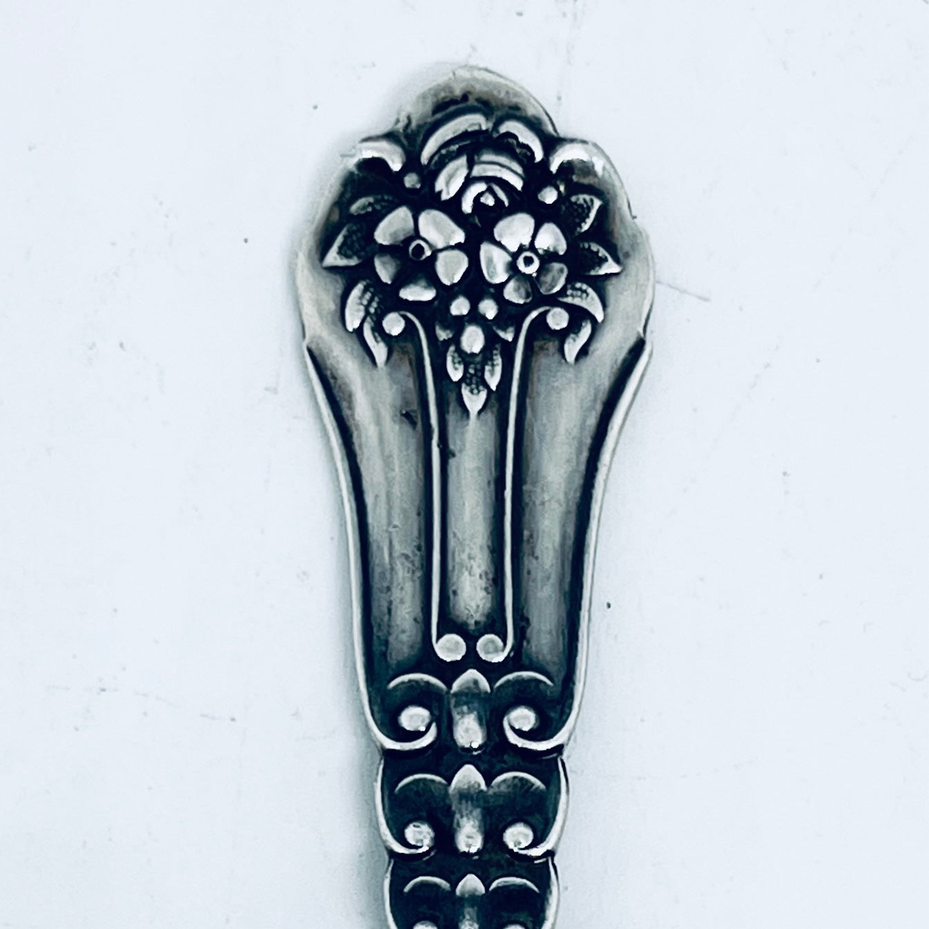 Anello Artigianale NONTISCORDARDIMÉ Mod. SPIRALE Realizzato con Antica posata in Argento (Prima Metà del ’900)