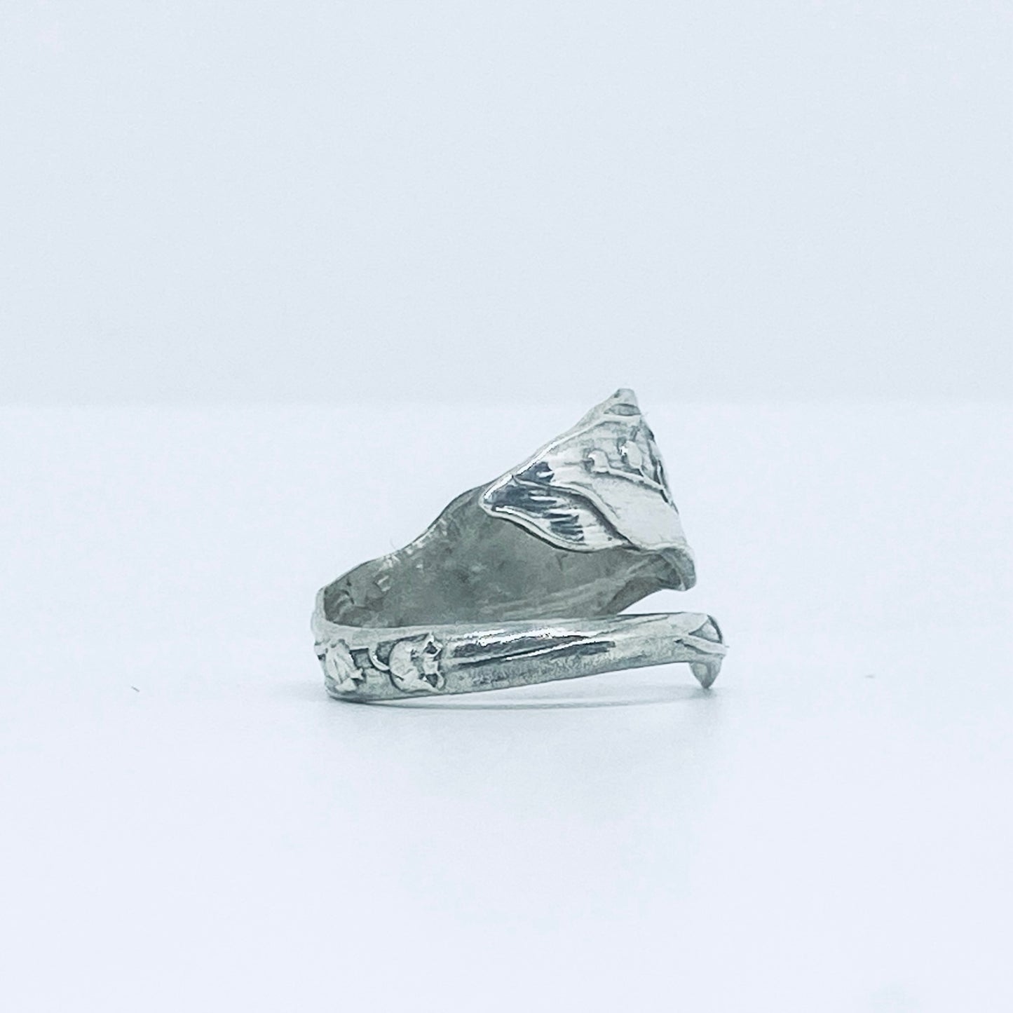 Anello Artigianale MUGHETTO Mod. CLASSICO/SPIRALE Realizzato con Antica posata in Argento (Prima Metà del ’900)