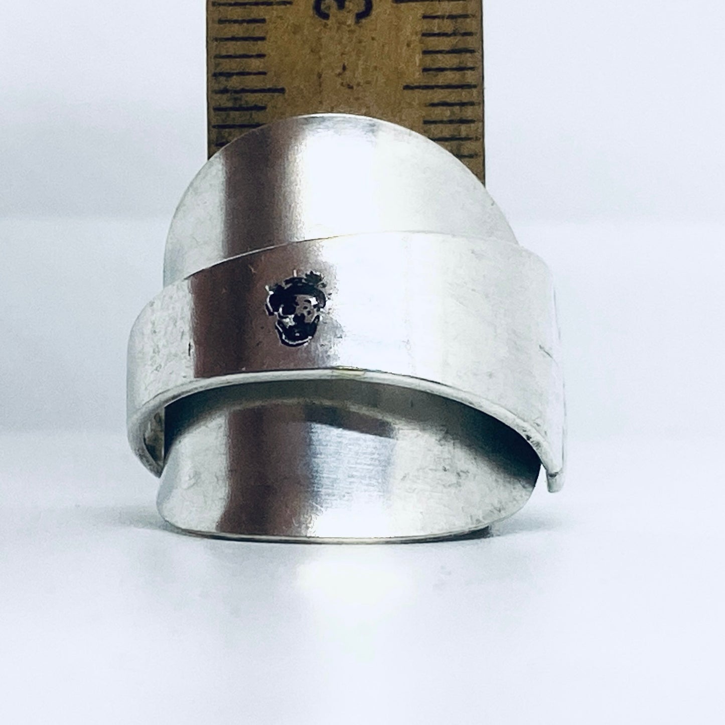 Anello Artigianale LOGO TEDDY01 Mod. INTERO Realizzato con intero Antico Cucchiaino in Argento (Prima Metà del ’900)