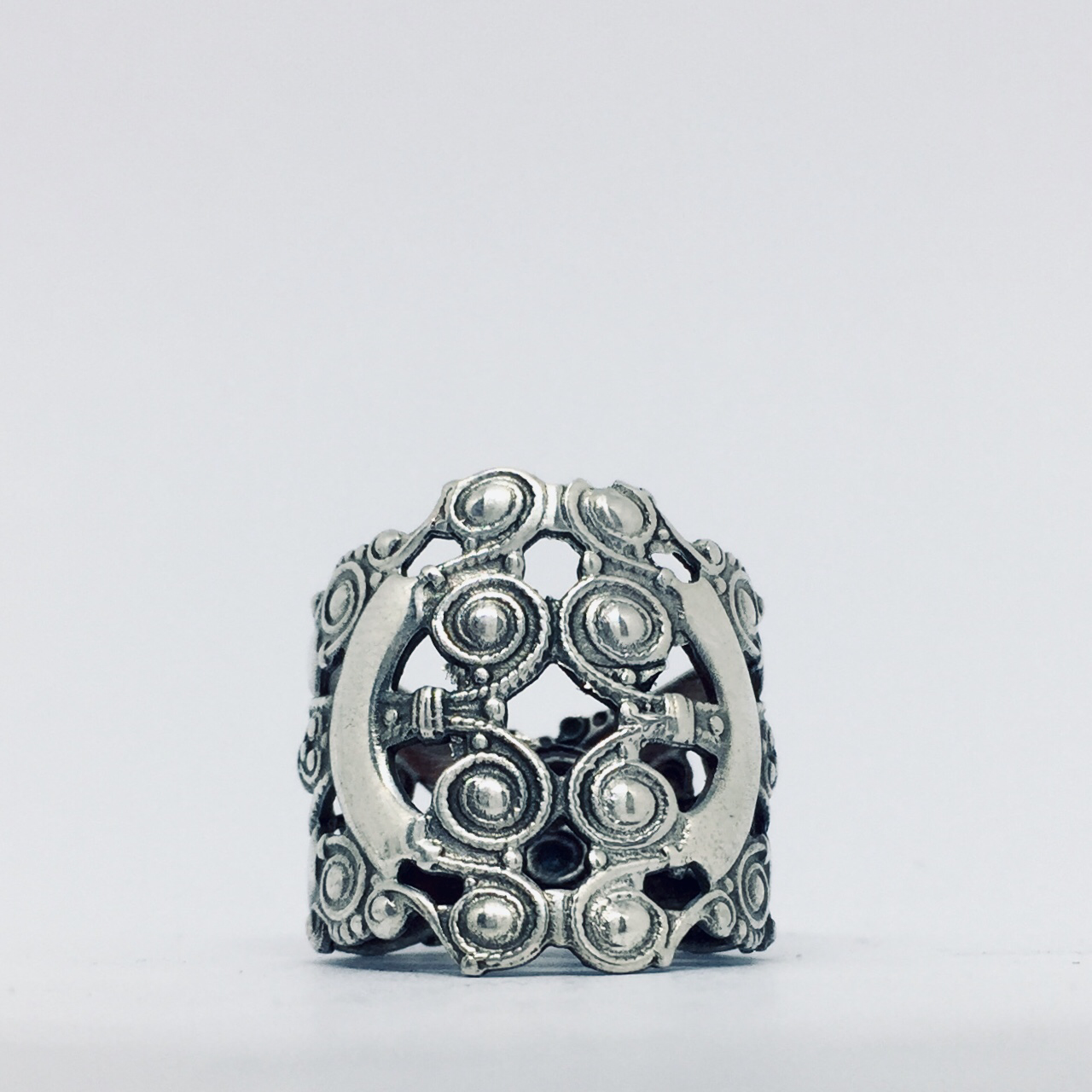 Anello Artigianale “BOCCHETTA SERRATURA SARDA” Realizzato con bocchetta serratura in Argento (Prima Metà del ’900)