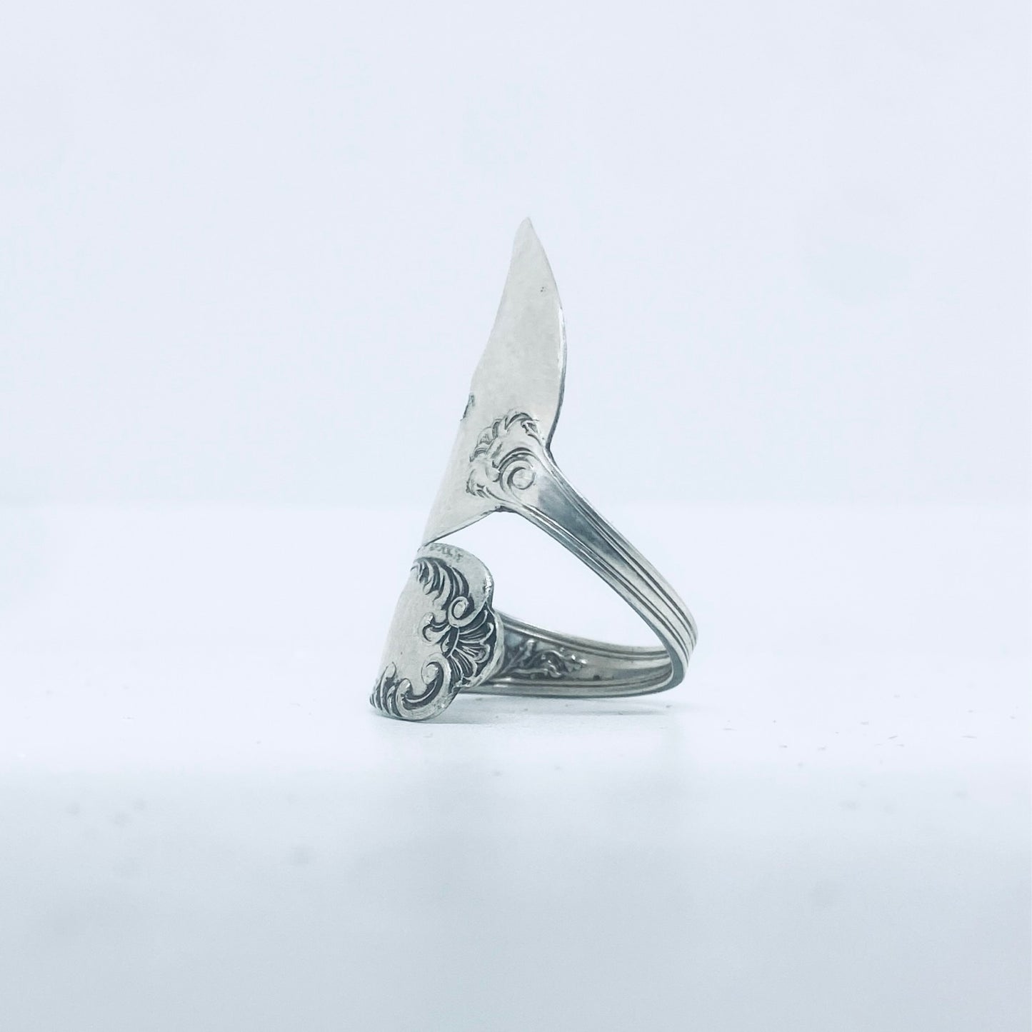 Anello Artigianale Mod. CODA#01 Realizzato con Antica posata in Argento (Prima Metà del ’900)