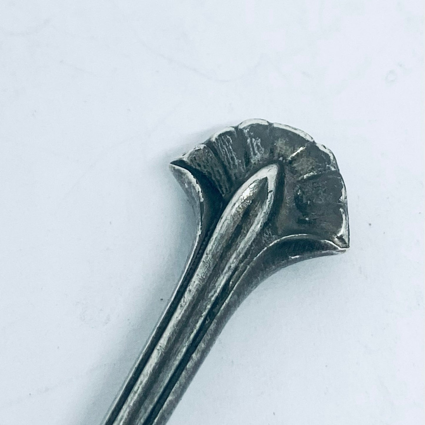 Anello Artigianale Mod. INTERO Realizzato con intero Antico Cucchiaino in Argento (Prima Metà del ’900)