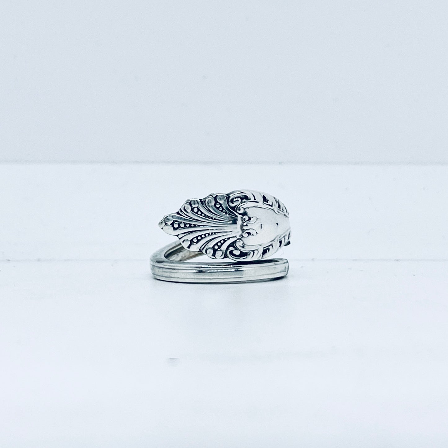 Anello Artigianale Mod. SPIRALE Realizzato con Antica posata in Argento (Prima Metà del ’900)