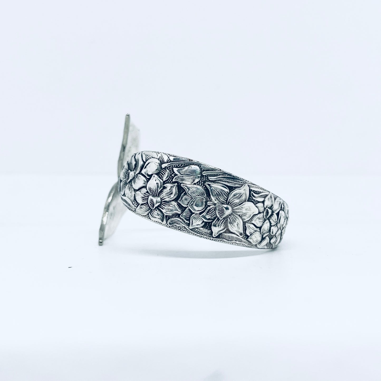 Bracciale Artigianale NARCISI Mod. CODA MARTELLATA Realizzato con Antica posata in Argento (Prima Metà del ’900)