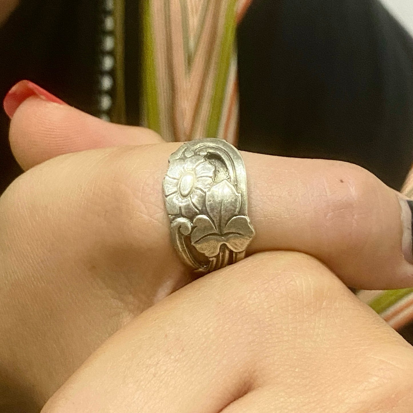 Anello Artigianale FIORE LIBERTY Mod. CLASSICO/SPIRALE Realizzato con Antica posata in Argento (Prima Metà del ’900)