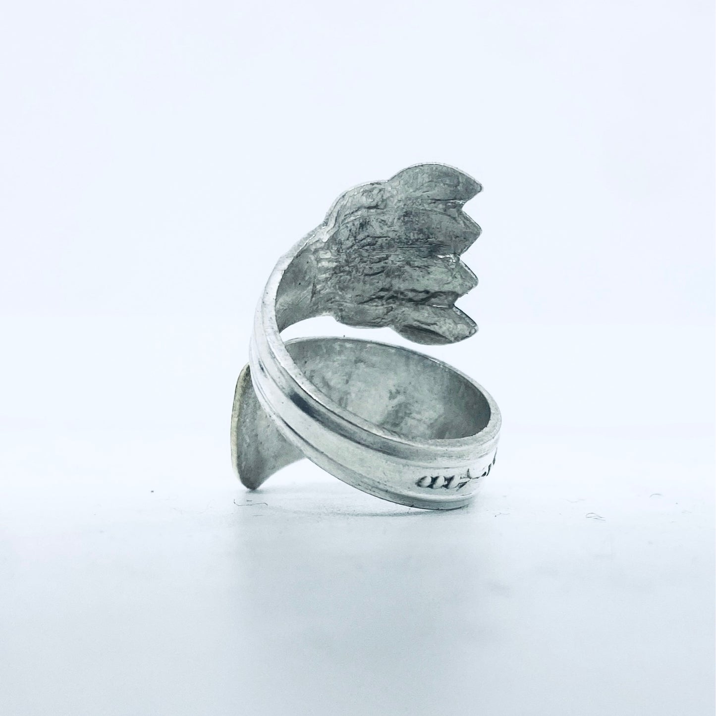 Anello Artigianale ZAMPA LEONE Mod. PINZETTA Realizzato con Antica posata in Argento (Prima Metà del ’900)