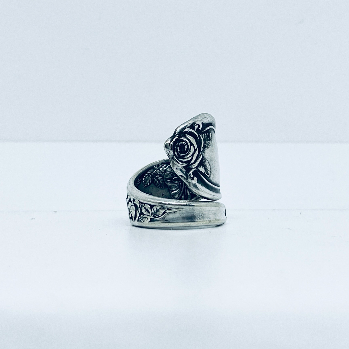 Anello Artigianale ROSE Mod. SPIRALE Realizzato con Antica posata in Argento (Prima Metà del ’900)