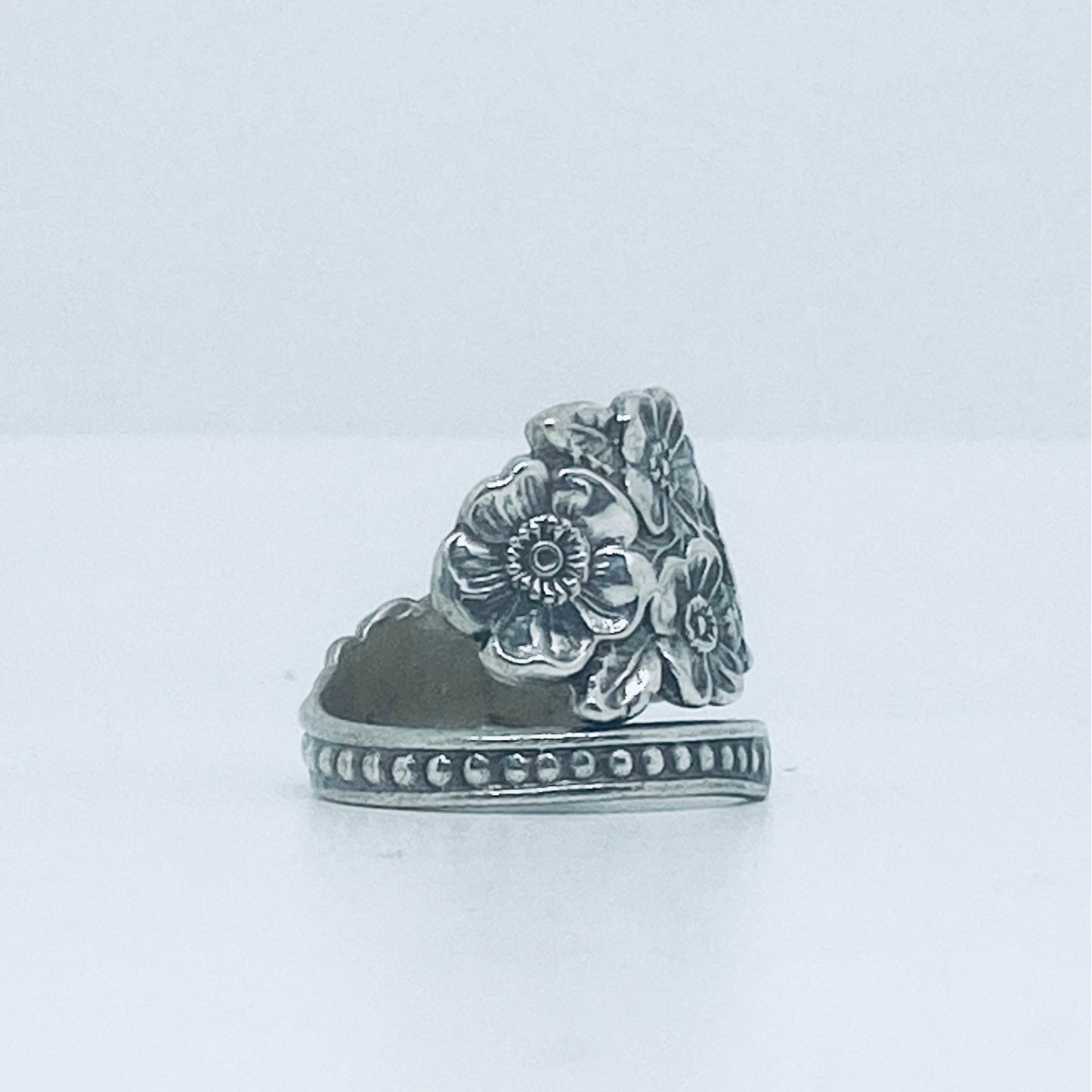 Anello Artigianale TEMPESTA DI FIORI Mod. CLASSICO/SPIRALE Realizzato con Antica posata in Argento (Prima Metà del ’900)