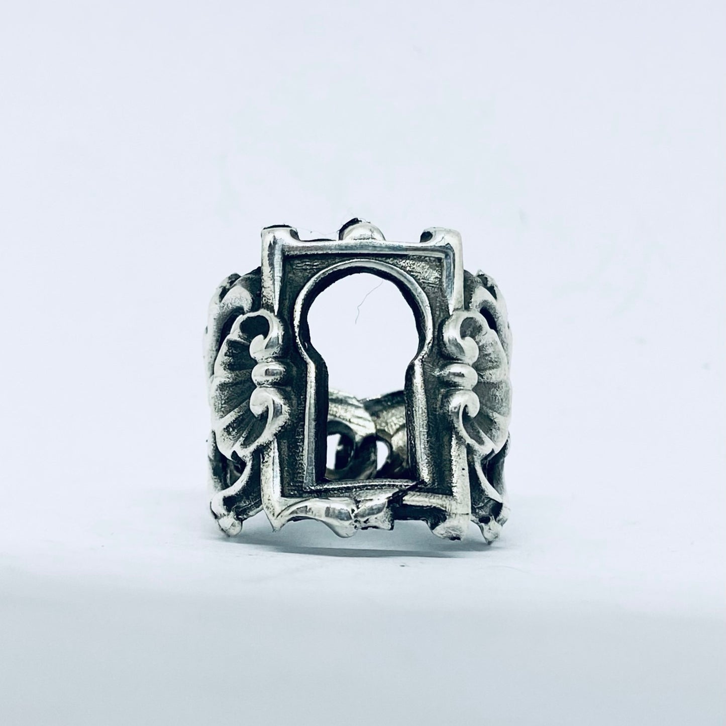 Anello Artigianale “SERRATURA CONCHIGLIE” Realizzato con serratura in Argento (Prima Metà del ’900)