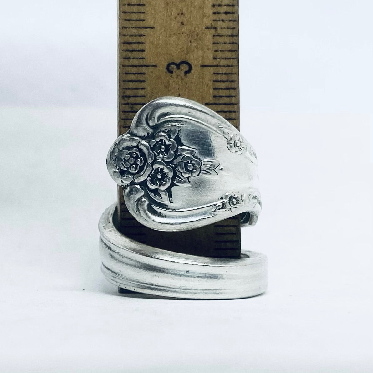 Anello Artigianale Mod. SPIRALE Realizzato con Antica posata in Argento (Prima Metà del ’900)