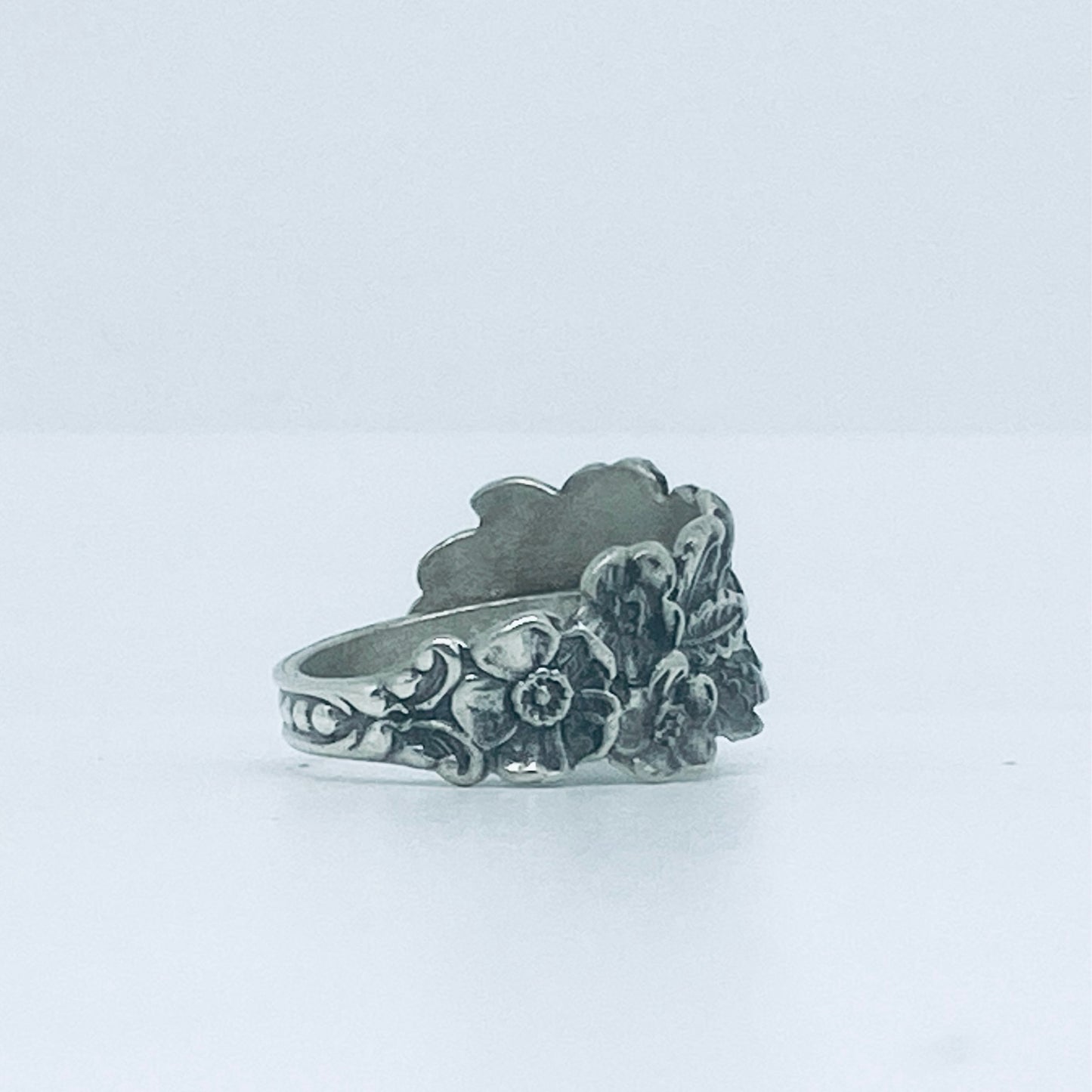 Anello Artigianale TEMPESTA DI FIORI Mod. CLASSICO/SPIRALE Realizzato con Antica posata in Argento (Prima Metà del ’900)
