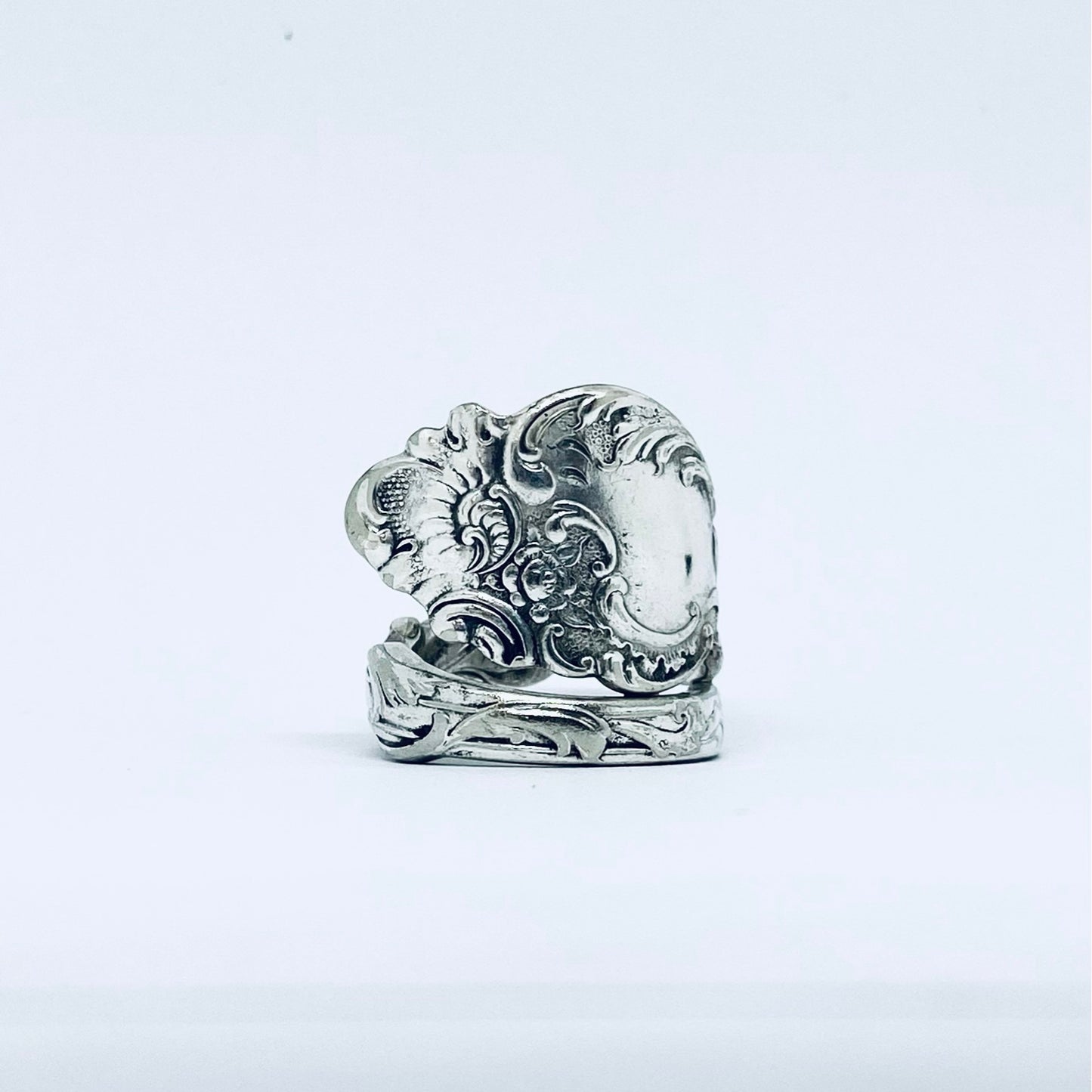 Anello Artigianale Mod. SPIRALE Realizzato con Antica posata in Argento (Prima Metà del ’900)