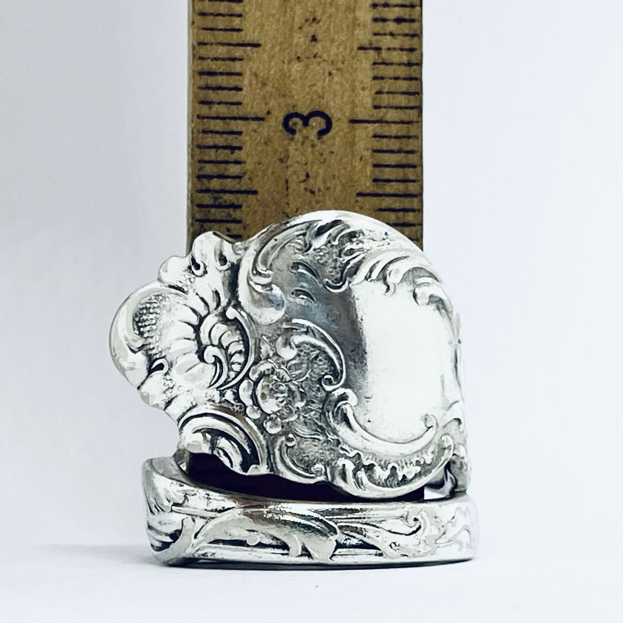 Anello Artigianale Mod. SPIRALE Realizzato con Antica posata in Argento (Prima Metà del ’900)