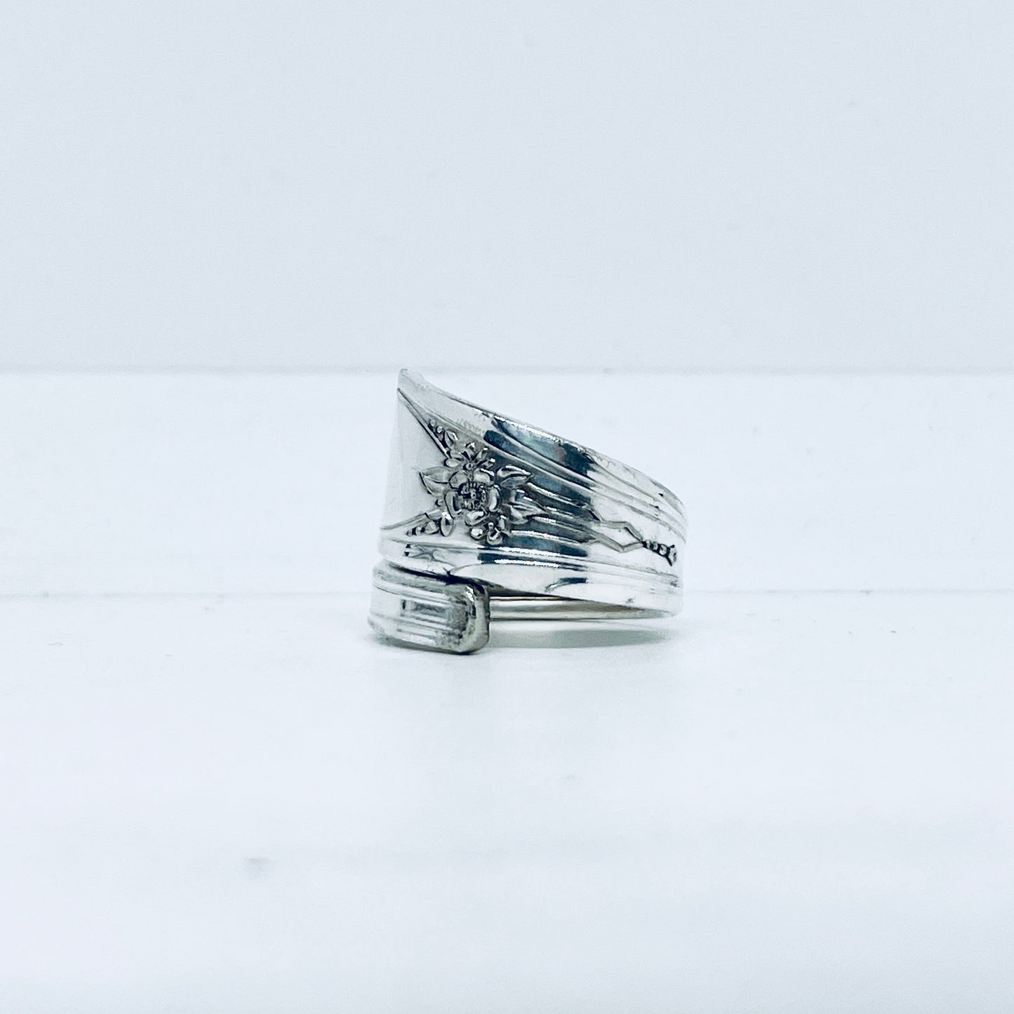Anello Artigianale Mod. SPIRALE Realizzato con Antica posata in Argento (Prima Metà del ’900)