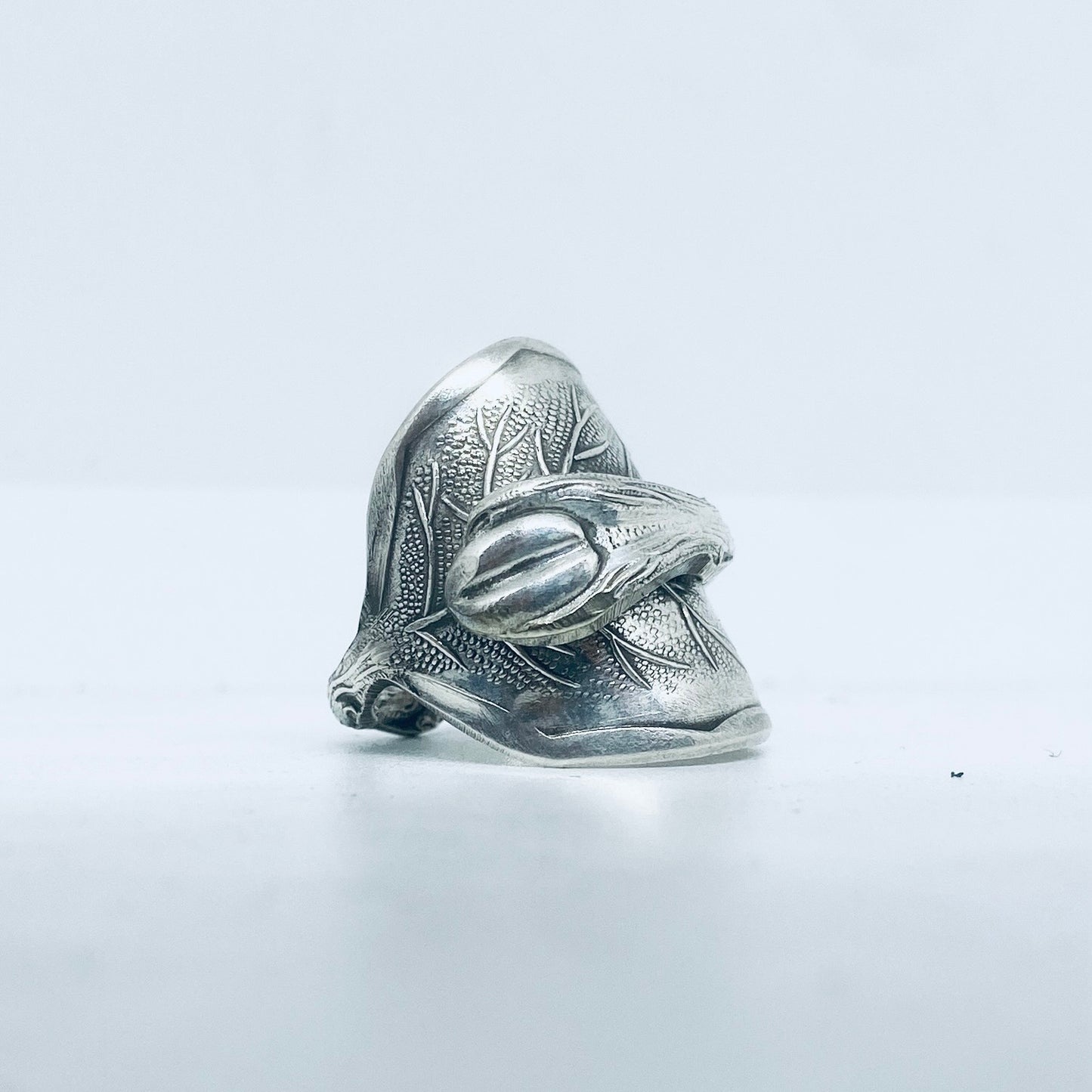 Anello Artigianale CHICCO CAFFÈ Mod. INTERO Realizzato con intero Antico Cucchiaino in Argento (Prima Metà del ’900)