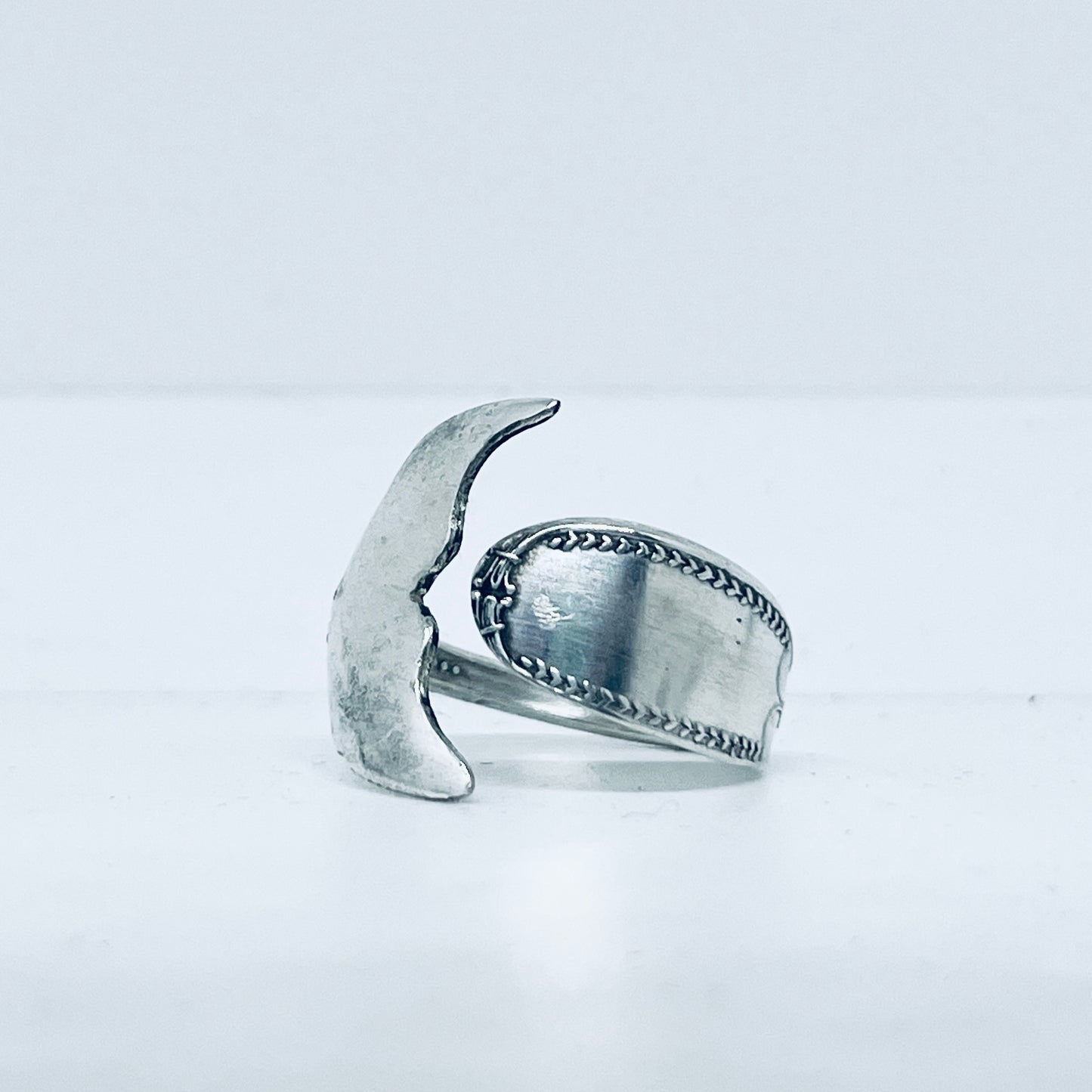 Anello Artigianale Mod. MINICODA#08 Realizzato con Antica posata in Argento (Prima Metà del ’900)