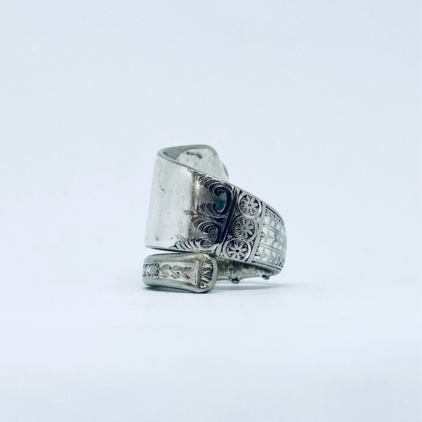 Anello Artigianale Mod. SPIRALE Realizzato con Antica posata in Argento (Prima Metà del ’900)