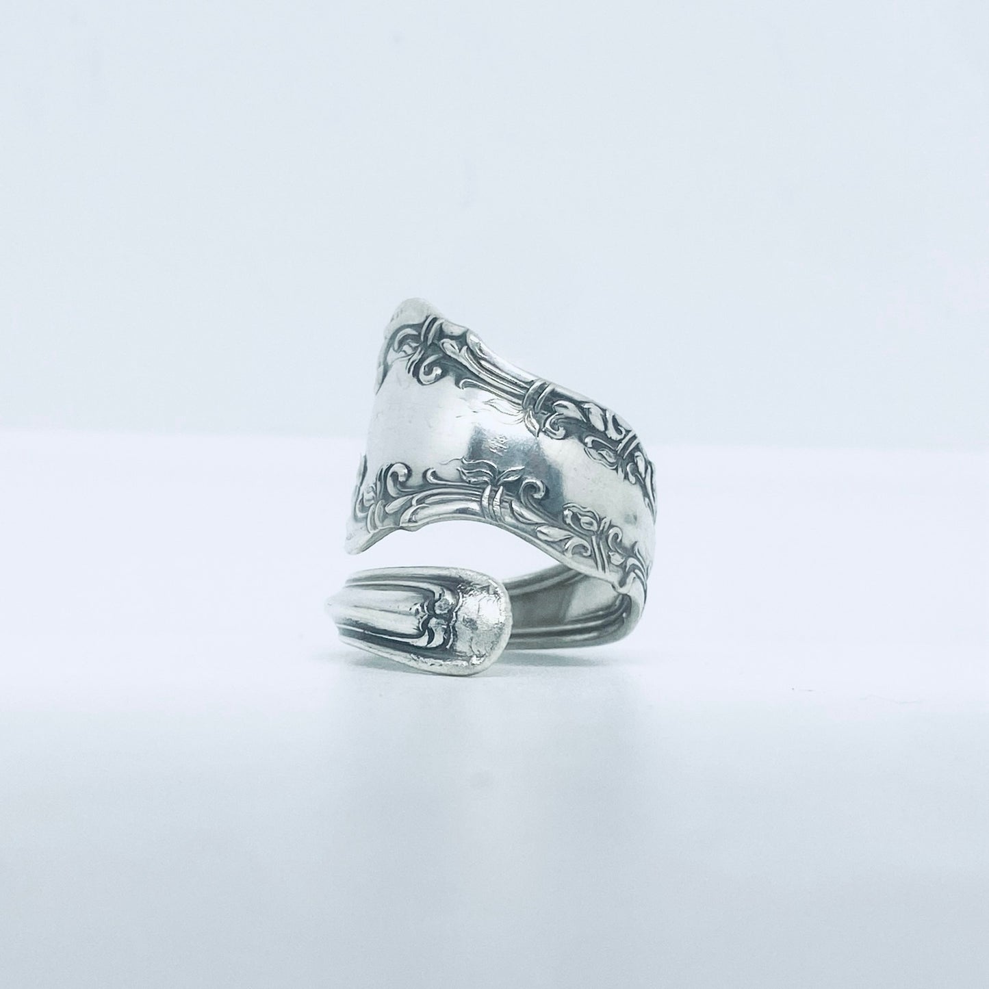Anello Artigianale Mod. SPIRALE Realizzato con Antica posata in Argento (Prima Metà del ’900)