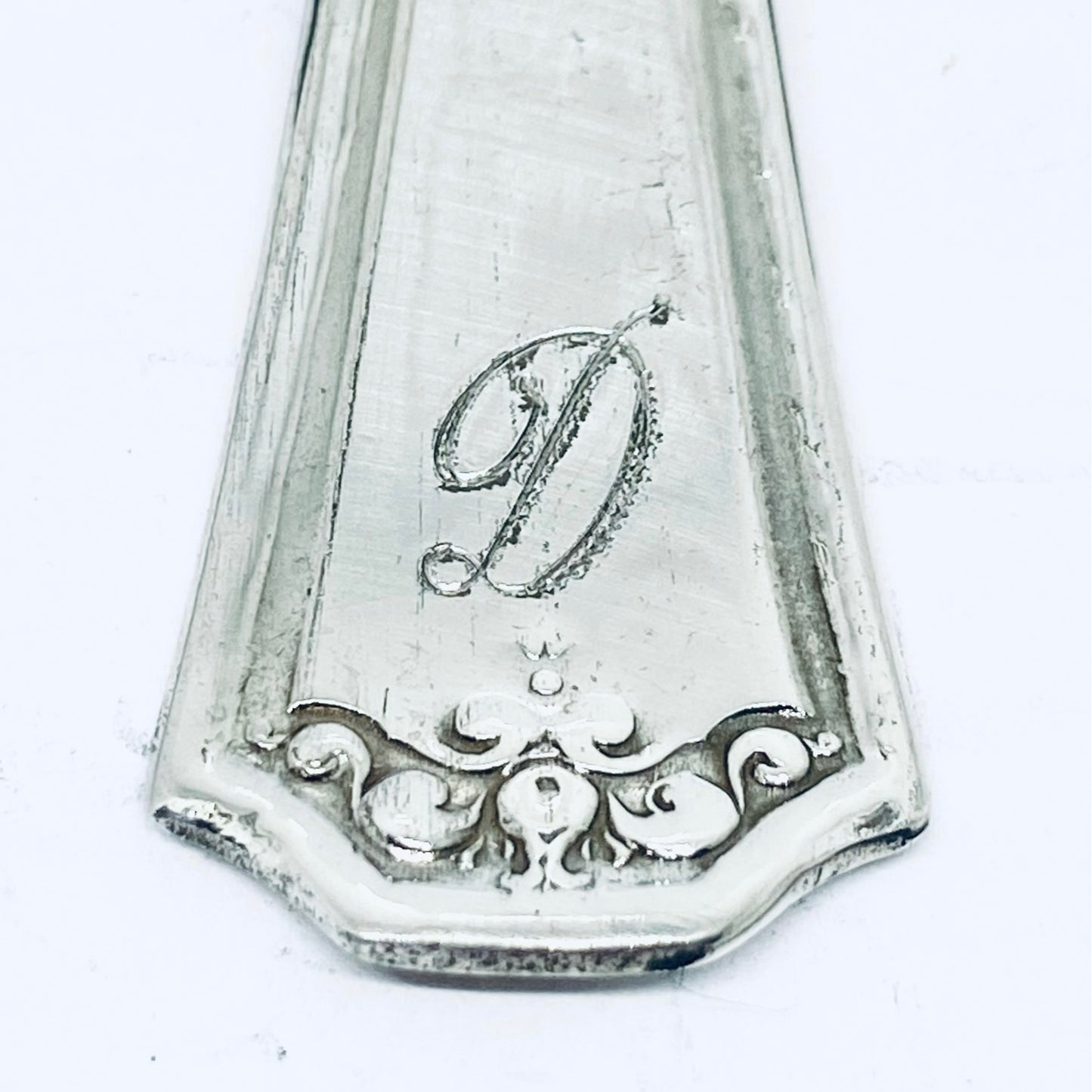 Anello Artigianale con Iniziale D