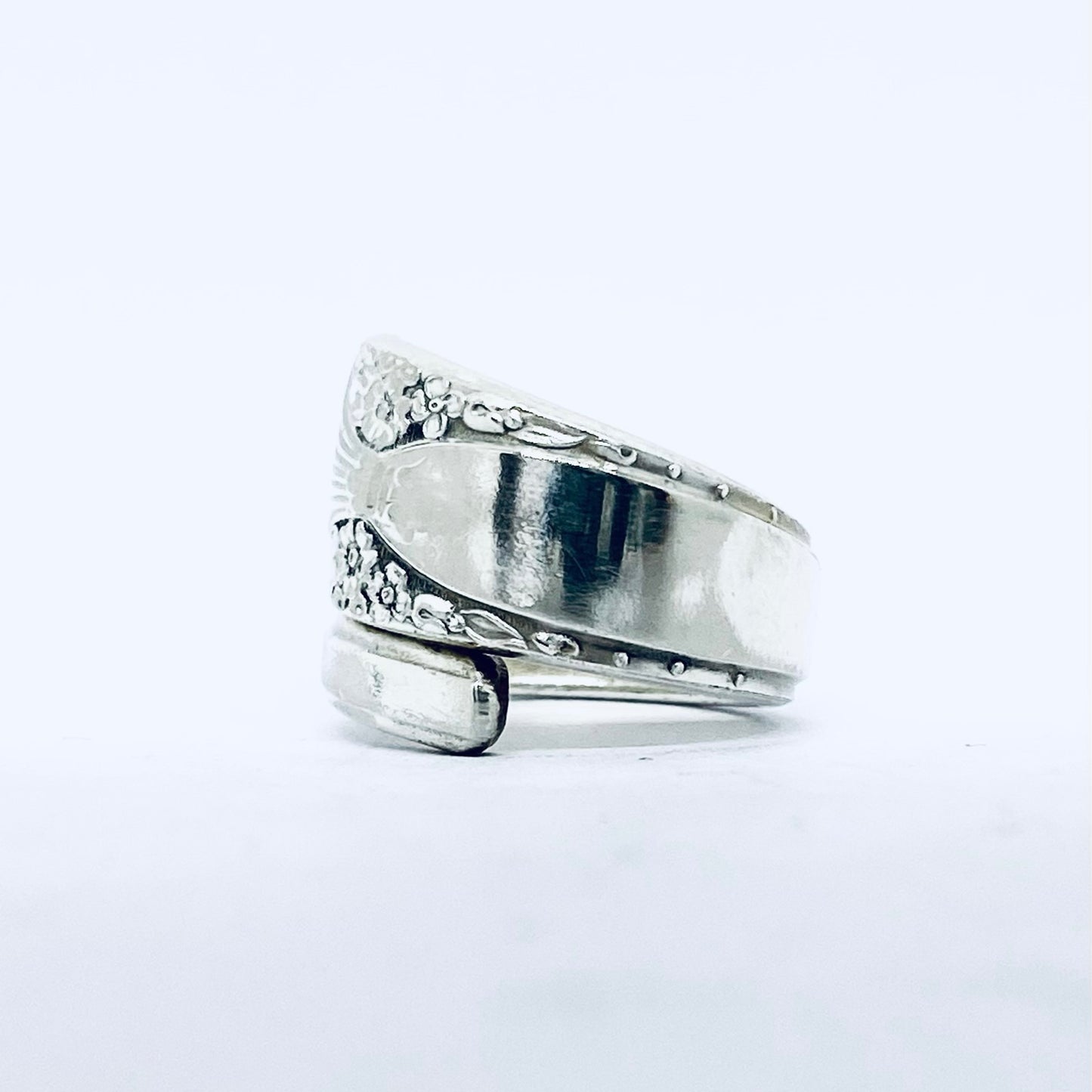 Anello Artigianale Mod. SPIRALE Realizzato con Antica posata in Argento (Prima Metà del ’900)