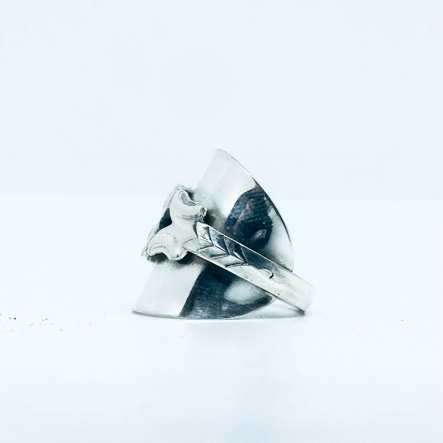 Anello Artigianale TRAFORO Mod. INTERO Realizzato con intero Antico Cucchiaino in Argento (Prima Metà del ’900)