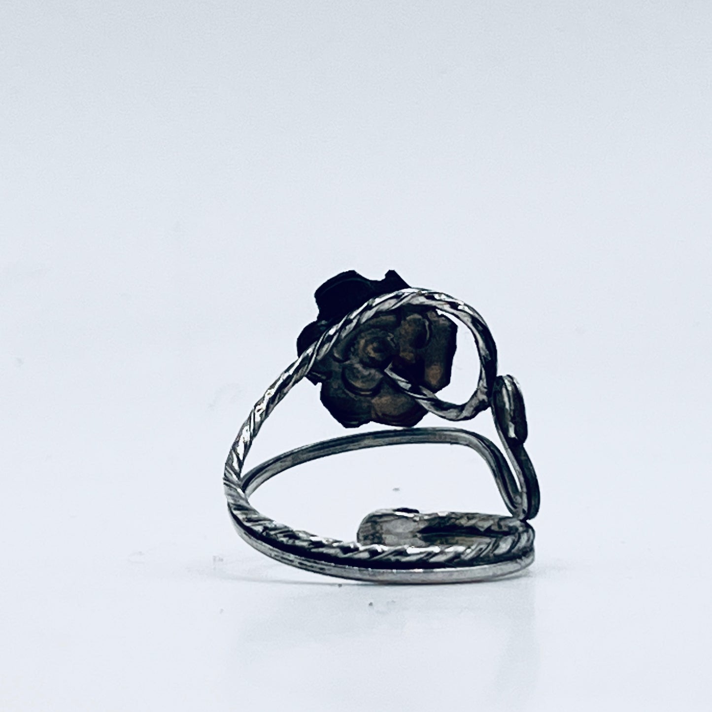 Anello Artigianale ART NOUVEAU Mod. INTERO/SPIRALE Realizzato con Antica posata in Argento (Prima Metà del ’900)