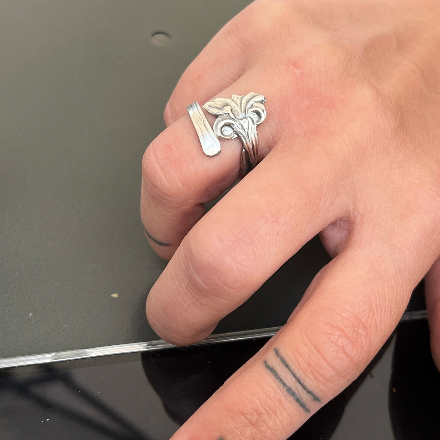 Anello Artigianale GIGLIO Mod. SPIRALE Realizzato con Antica posata in Argento (Prima Metà del ’900)