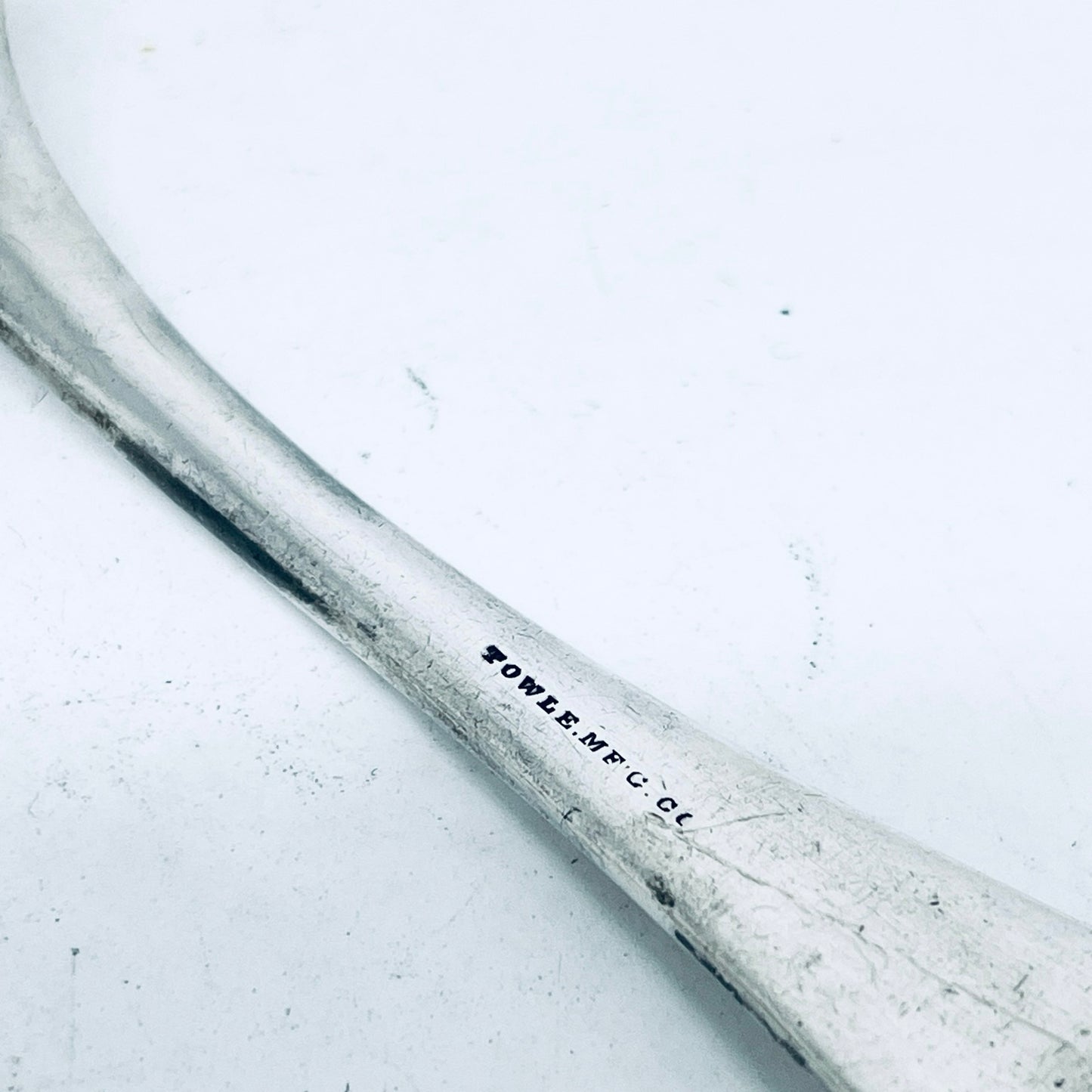 Bracciale Artigianale Mod. MASTER BUTTER KNIFE Realizzato con Antica posata in Argento (Prima Metà del ’900)
