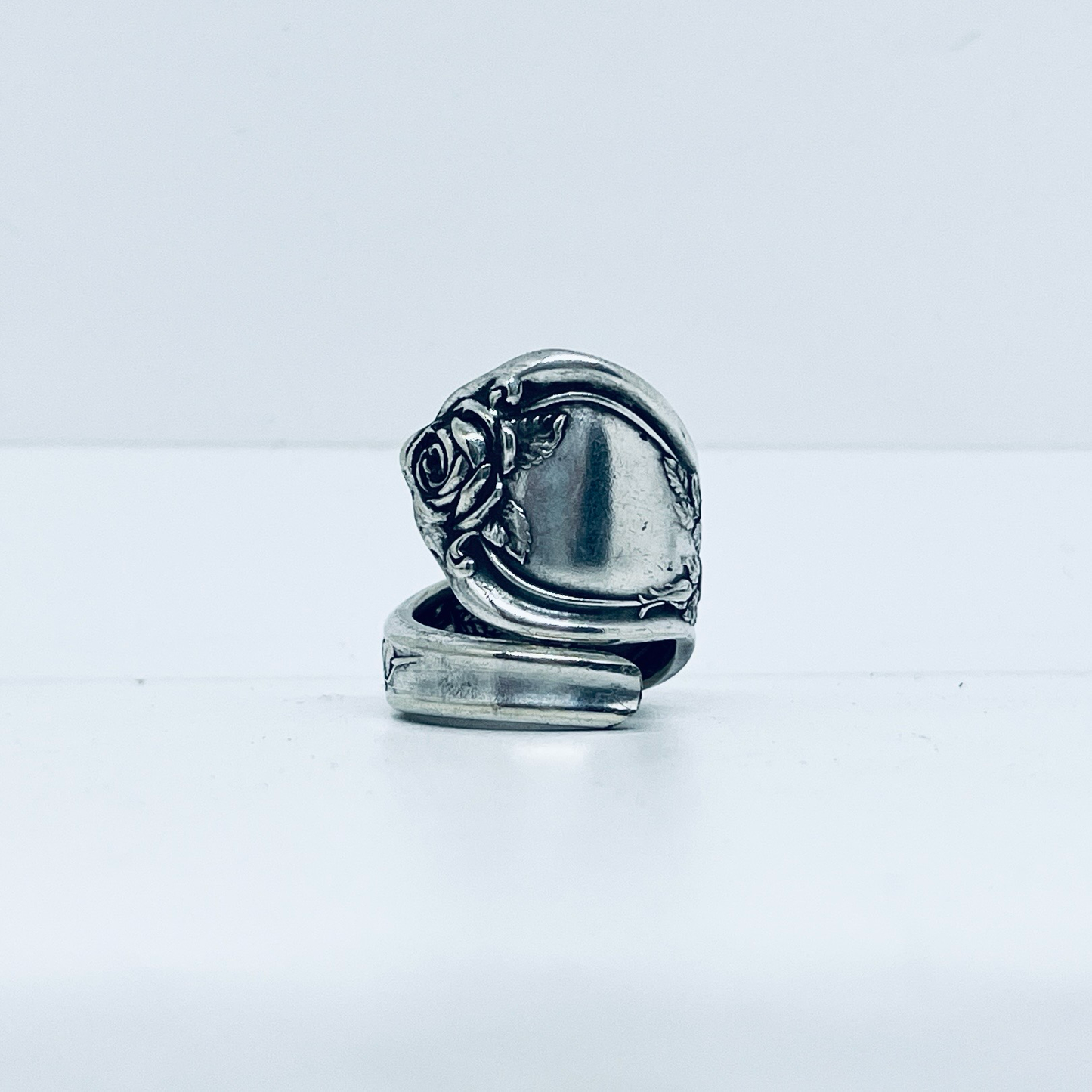 Anello Artigianale ROSE Mod. SPIRALE Realizzato con Antica posata in Argento (Prima Metà del ’900)