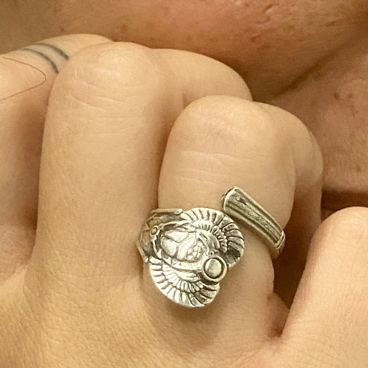 Anello Artigianale SCARABEO Mod. CLASSICO/SPIRALE Realizzato con Antica posata in Argento (Prima Metà del ’900)