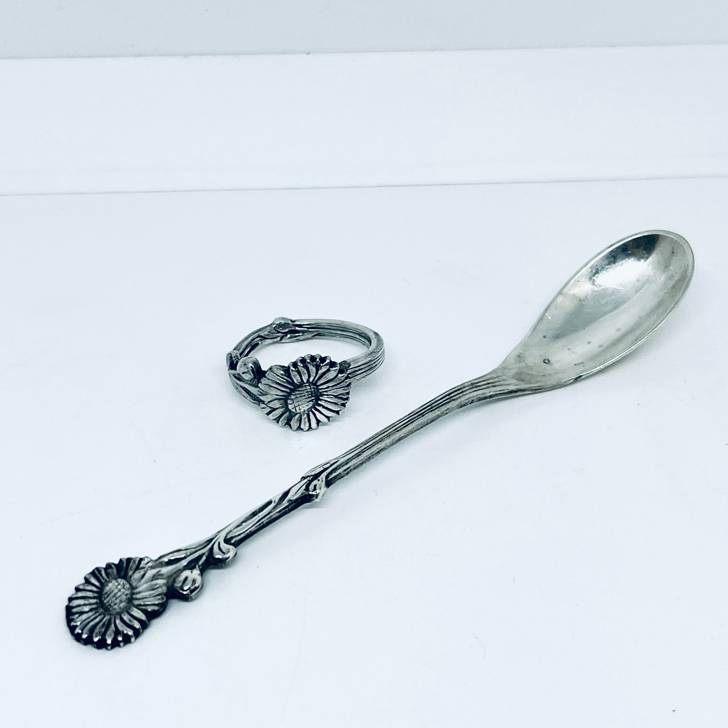 Anello Artigianale MARGHERITA Mod. CLASSICO Realizzato con Antica posata in Argento (Prima Metà del ’900)