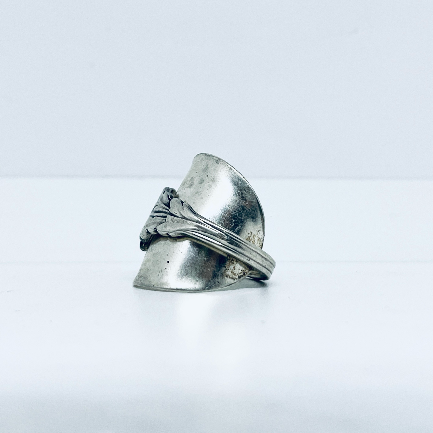 Anello Artigianale STELLA ALPINA Mod. INTERO Realizzato con intero Antico Cucchiaino in Argento (Prima Metà del ’900)