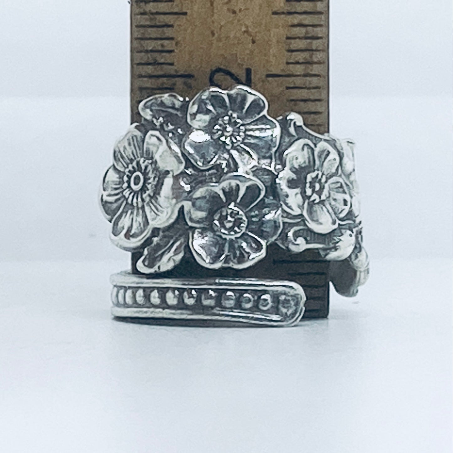 Anello Artigianale TEMPESTA DI FIORI Mod. CLASSICO/SPIRALE Realizzato con Antica posata in Argento (Prima Metà del ’900)