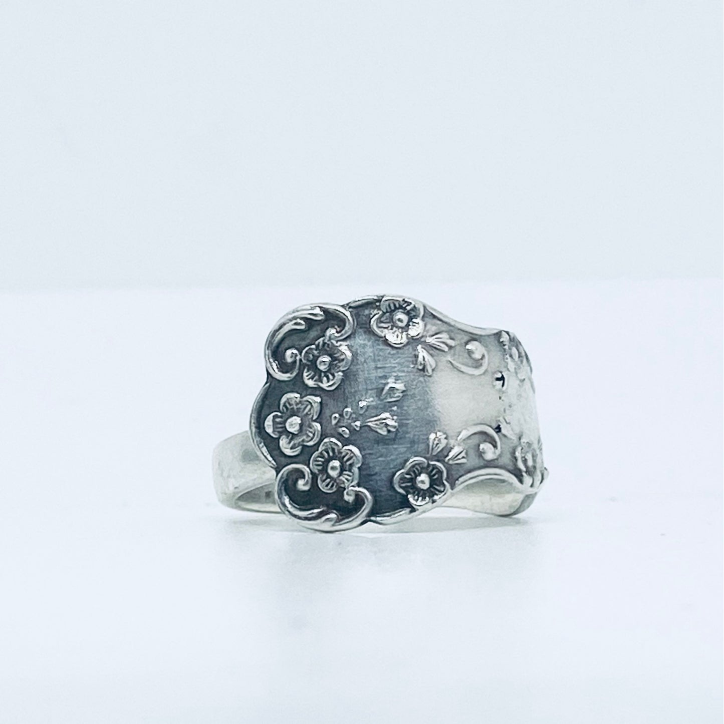 Anello Artigianale Mod. CLASSICO Realizzato con Antica posata in Argento (Prima Metà del ’900)