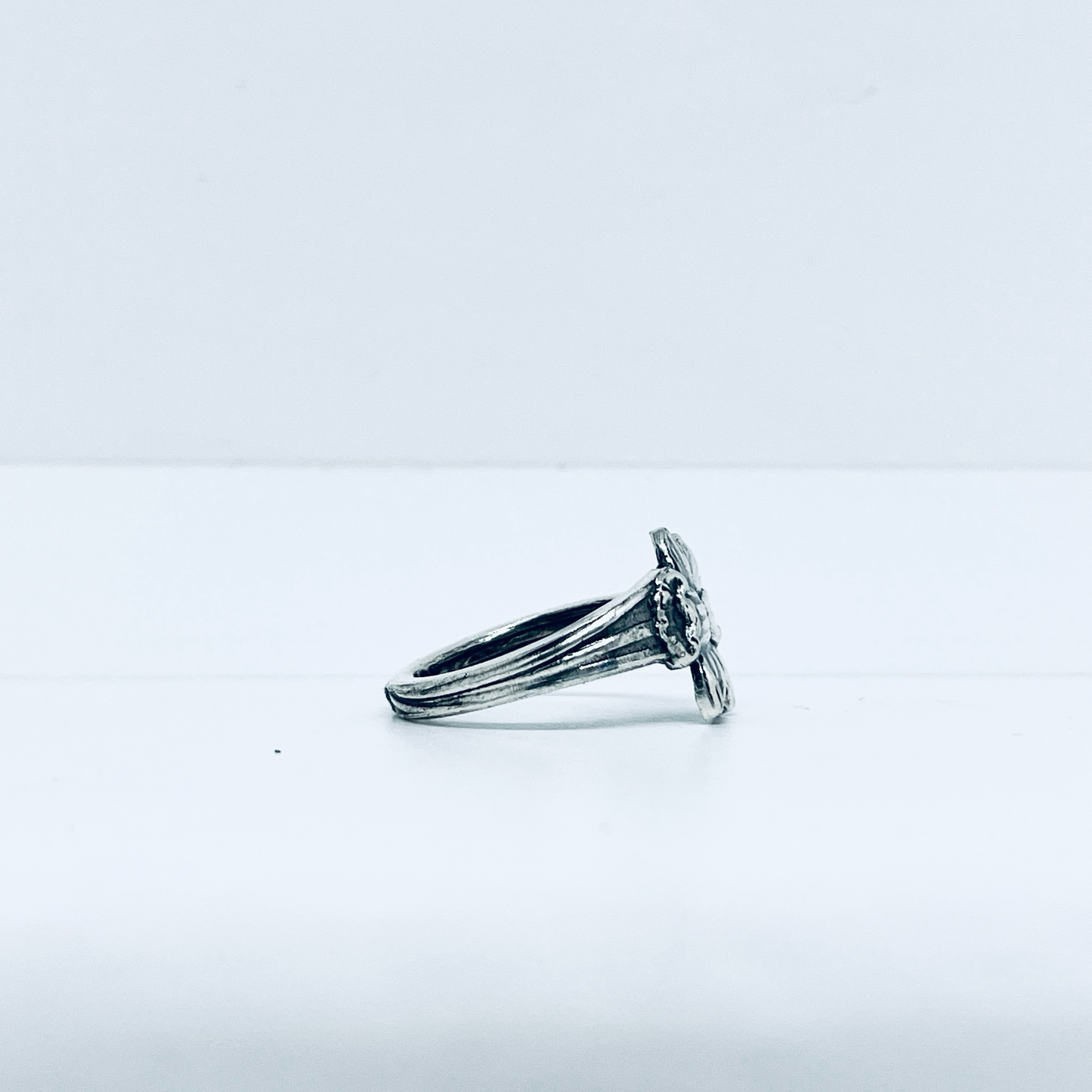 Anello Artigianale NARCISO Mod. CLASSICO Realizzato con Antica posata in Argento (Prima Metà del ’900)
