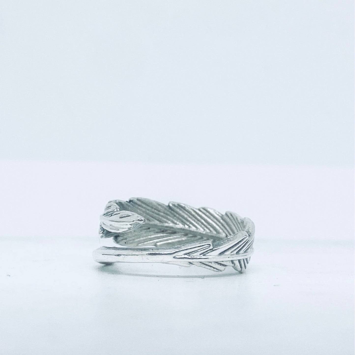 Anello Artigianale PIUMA Mod. SPILLA Realizzato con Antica spilla in Argento (Prima Metà del ’900)