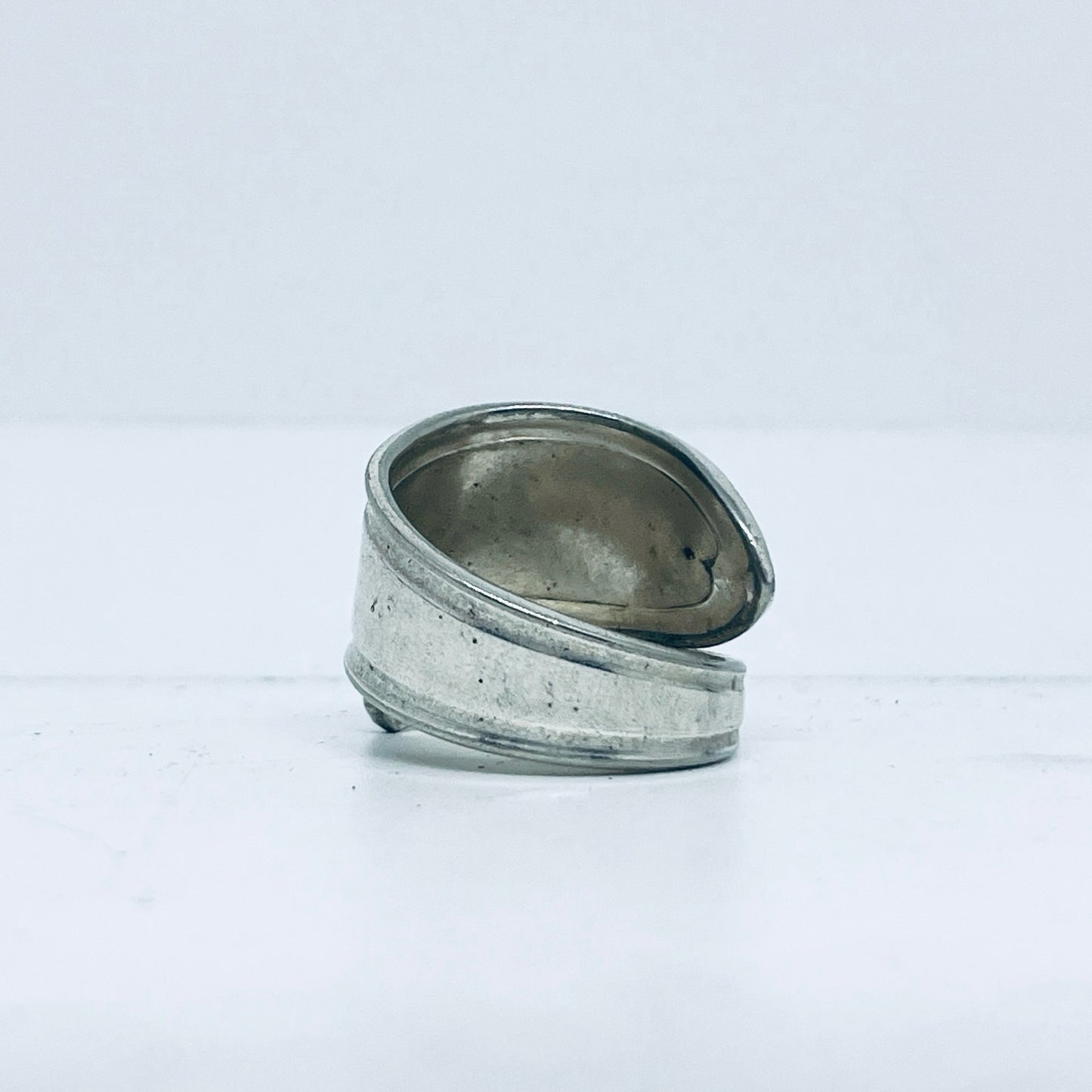 Anello Artigianale Mod. SPIRALE Realizzato con Antica posata in Argento (Prima Metà del ’900)