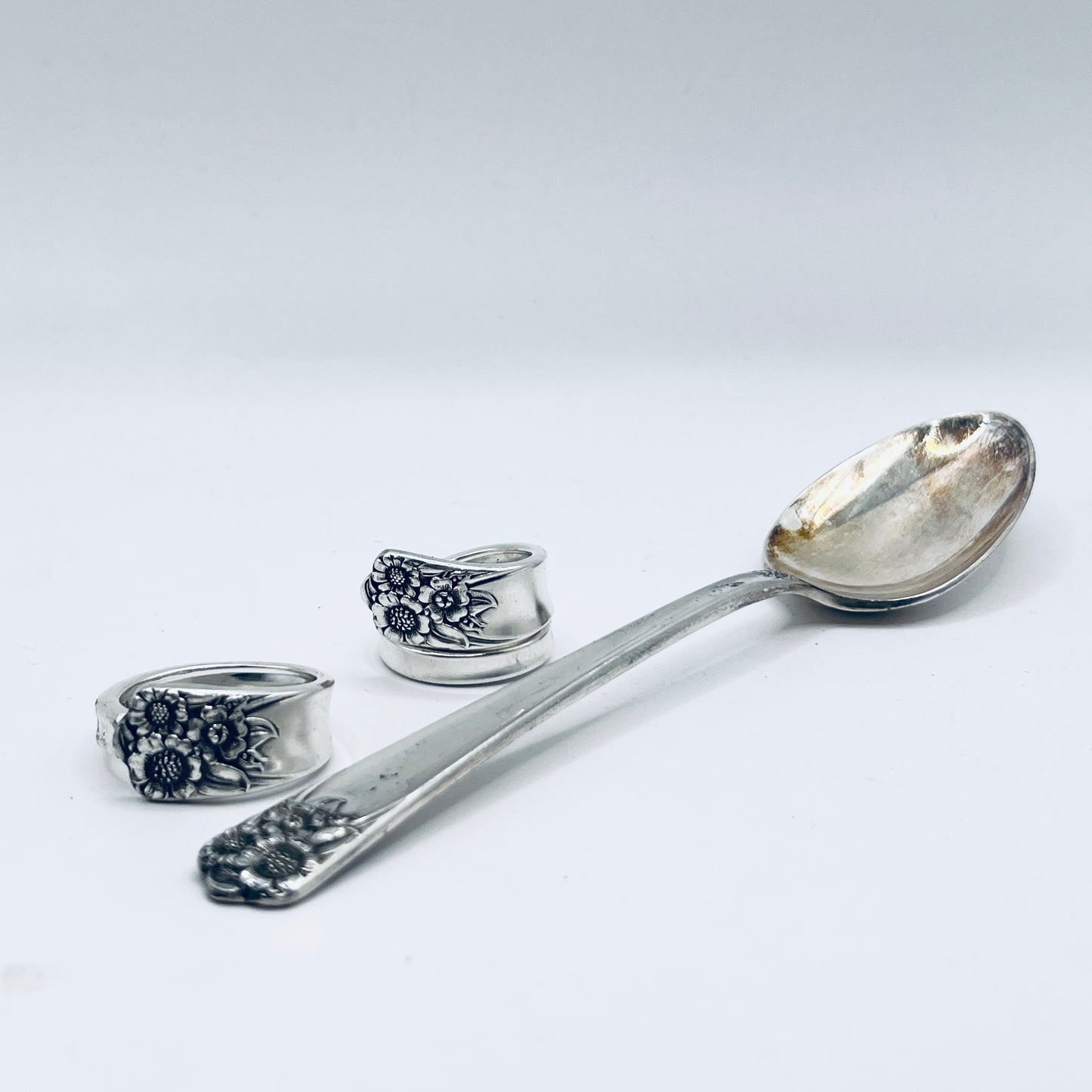 Anello Artigianale GIRASOLI Mod. CLASSICO/SPIRALE Realizzato con Antica posata in Argento (Prima Metà del ’900)